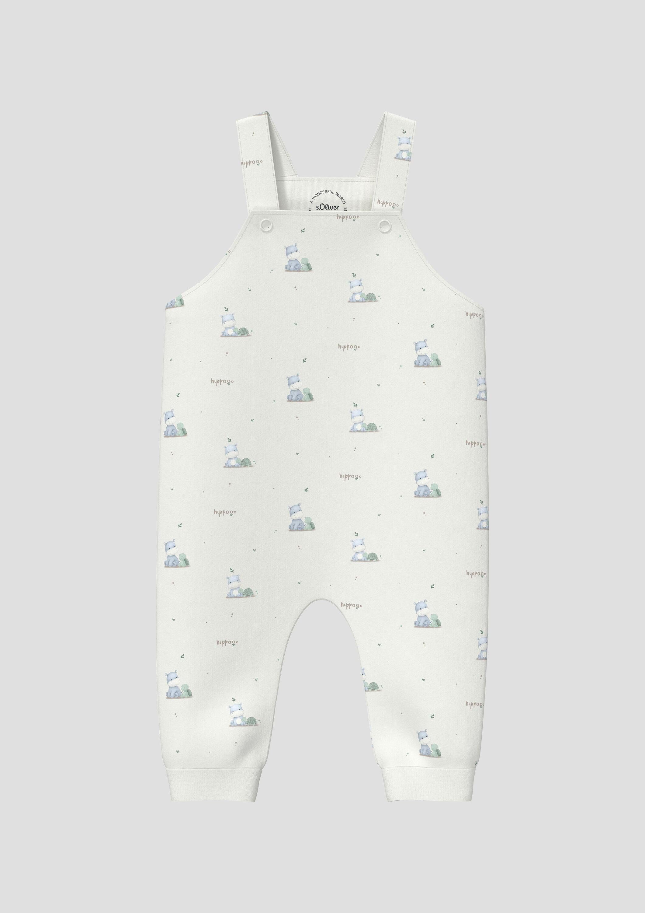 s.Oliver Chinos Latzhose Unisex Latzhose mit All-over-Print aus leichter Sweatware