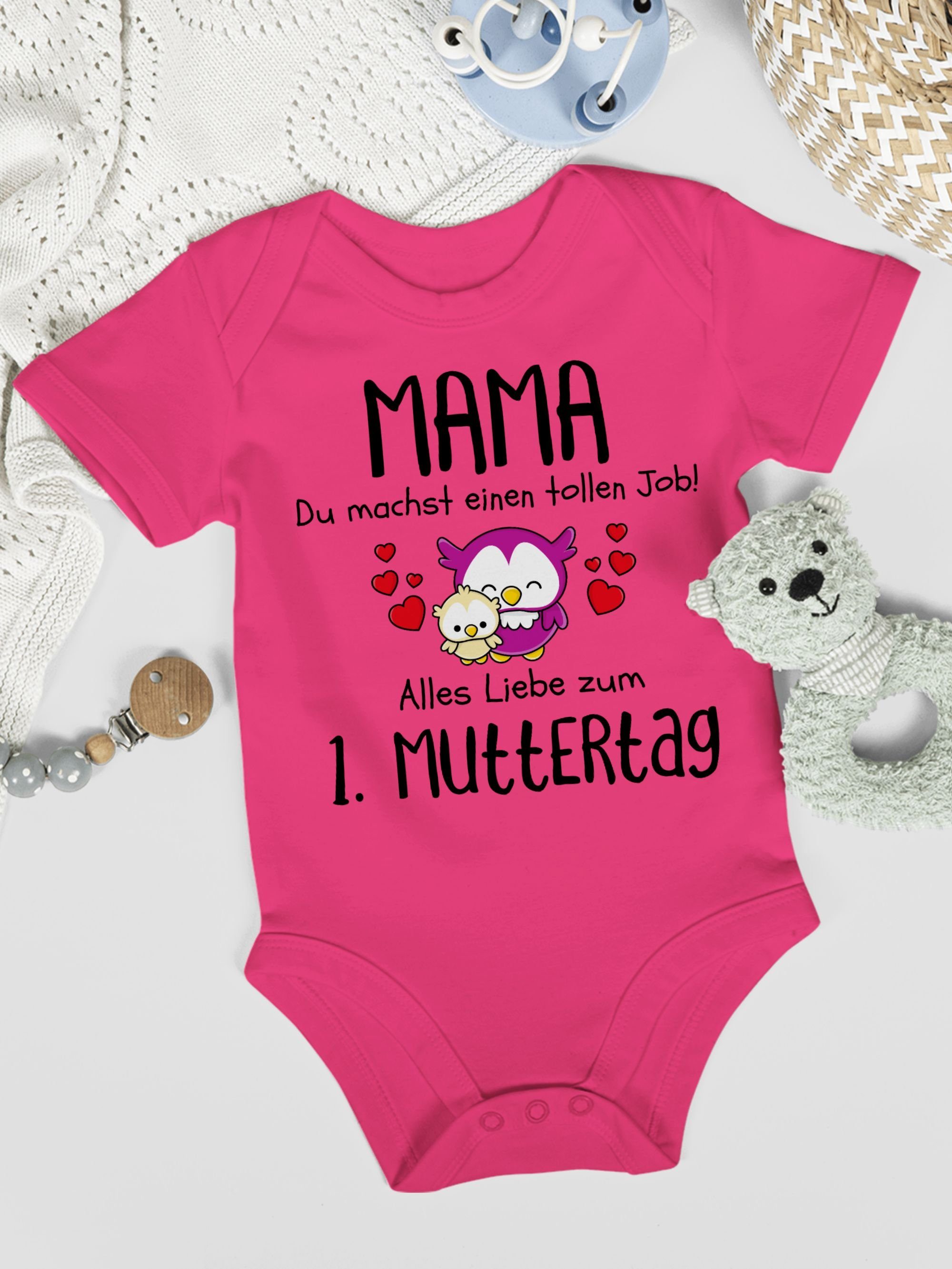 - Fuchsia Shirtracer Shirtbody Erster 3 Muttertagsgeschenk Mama (1-tlg) 1. Muttertag