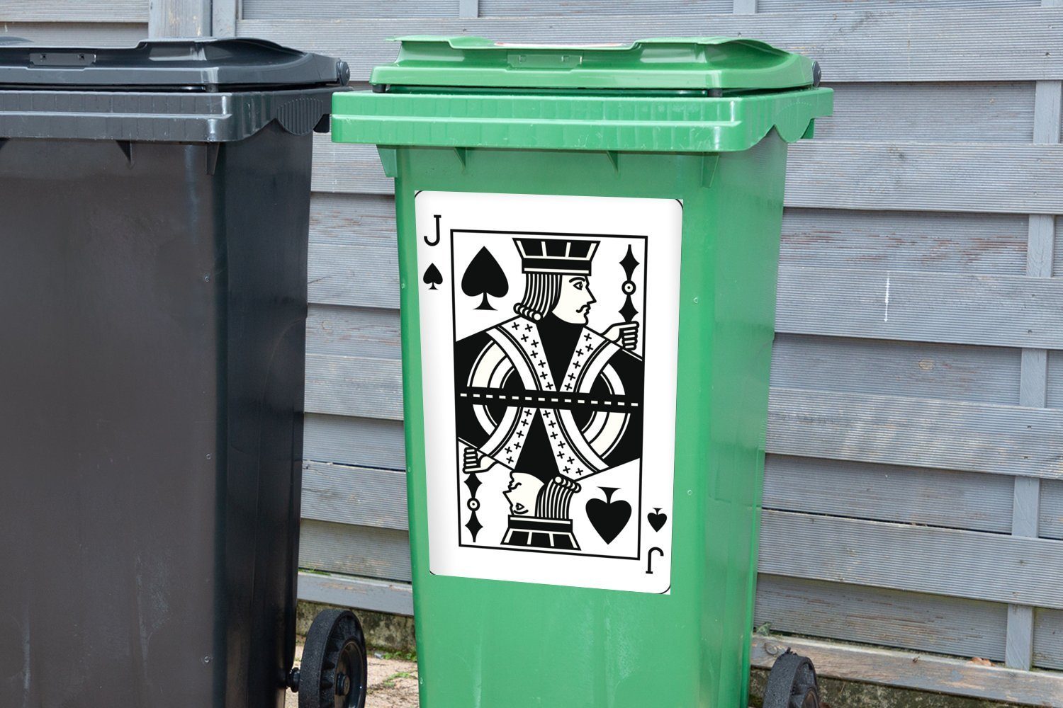 Wandsticker Sticker, einer Mülleimer-aufkleber, Container, Mülltonne, St), (1 Illustration MuchoWow Pik-Bube-Spielkarte Abfalbehälter