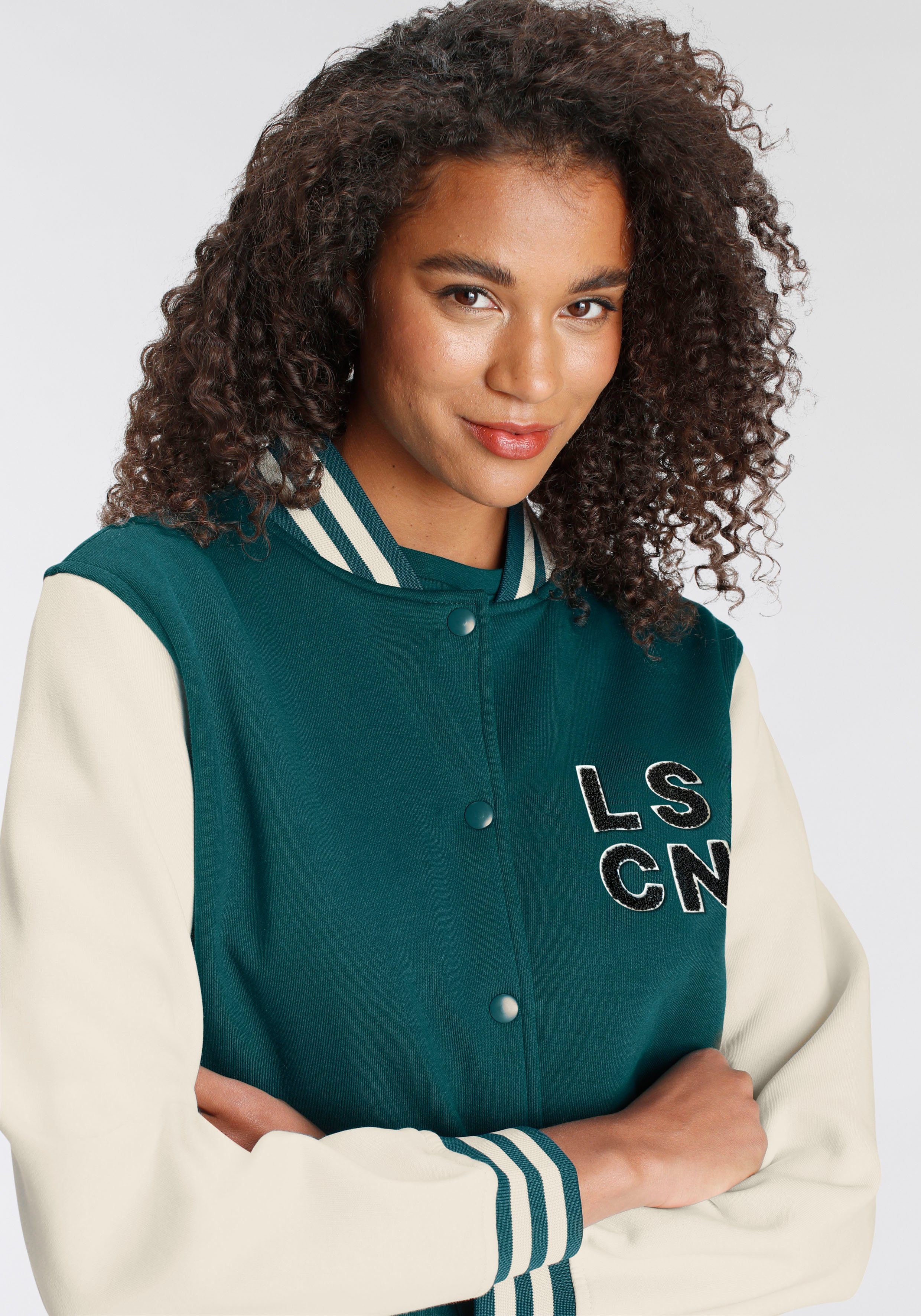 LSCN by LASCANA Sweatjacke im College Stil, Loungeanzug – Bild 4 von 5