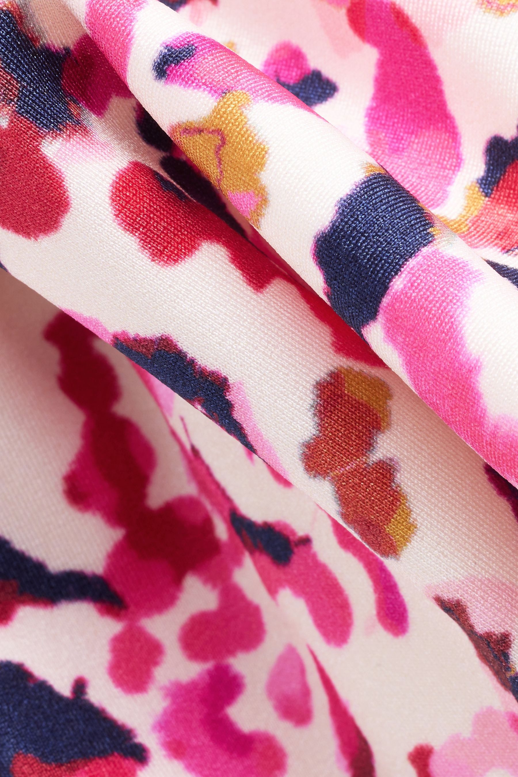 Next Badeanzug Bauchformender Badeanzug mit tiefem Ausschnitt (1-St) günstig online kaufen