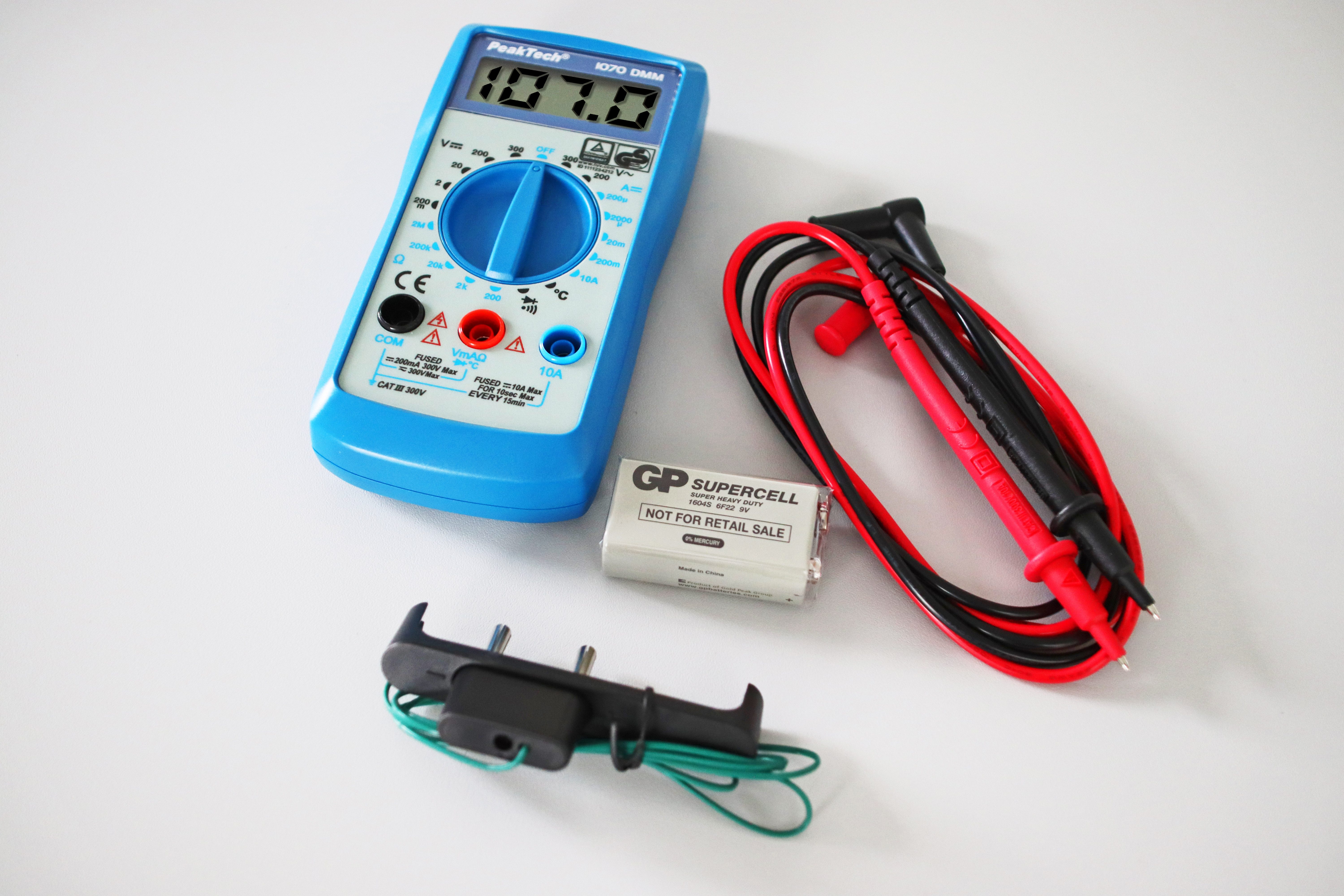 PeakTech Multimeter Digital DMM LCD-Display & Licht, Batterietester