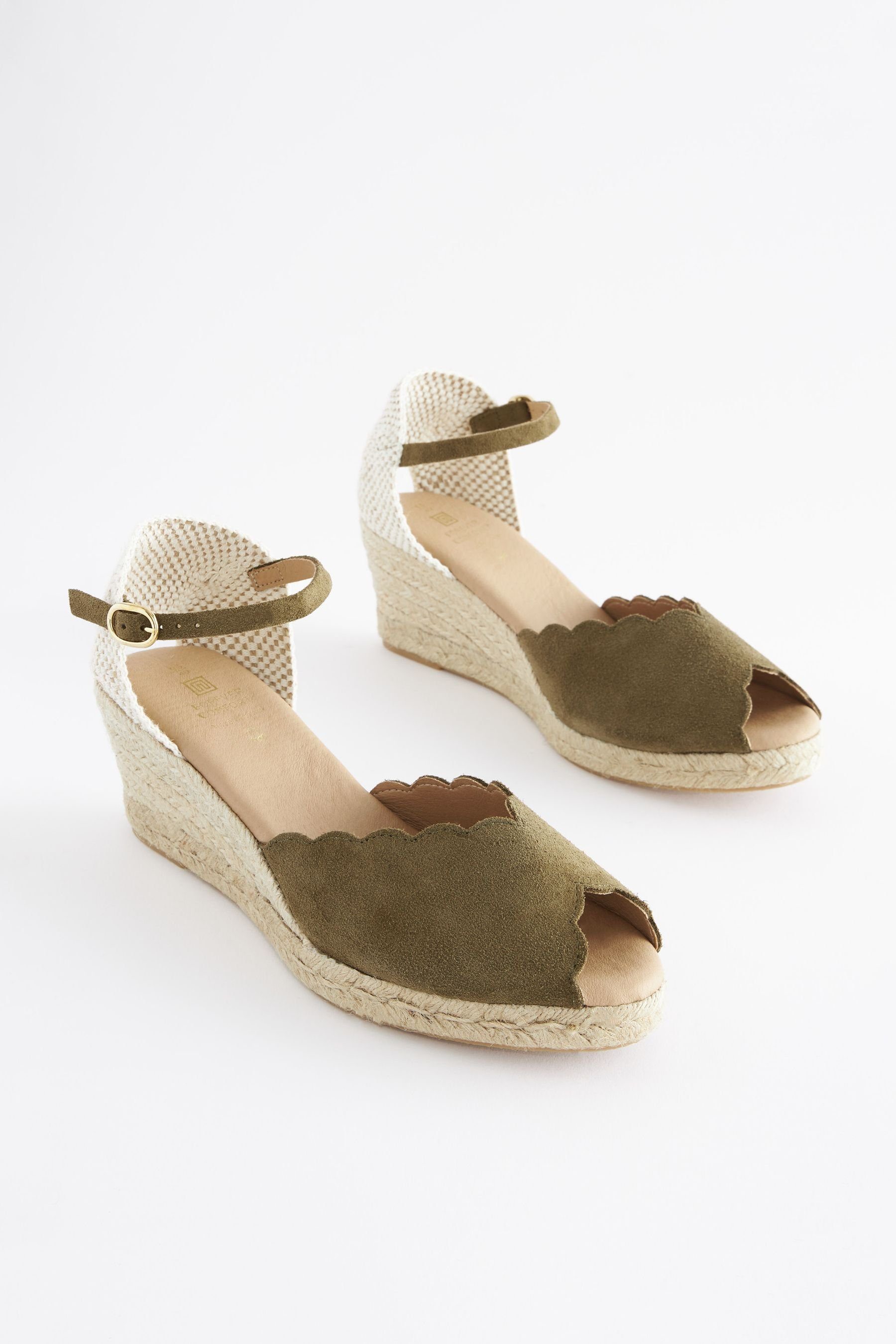 Comfort® Keilsandalette Green (1-tlg) Khaki Keilabsatz Forever Peeptoe-Sandalen mit Next