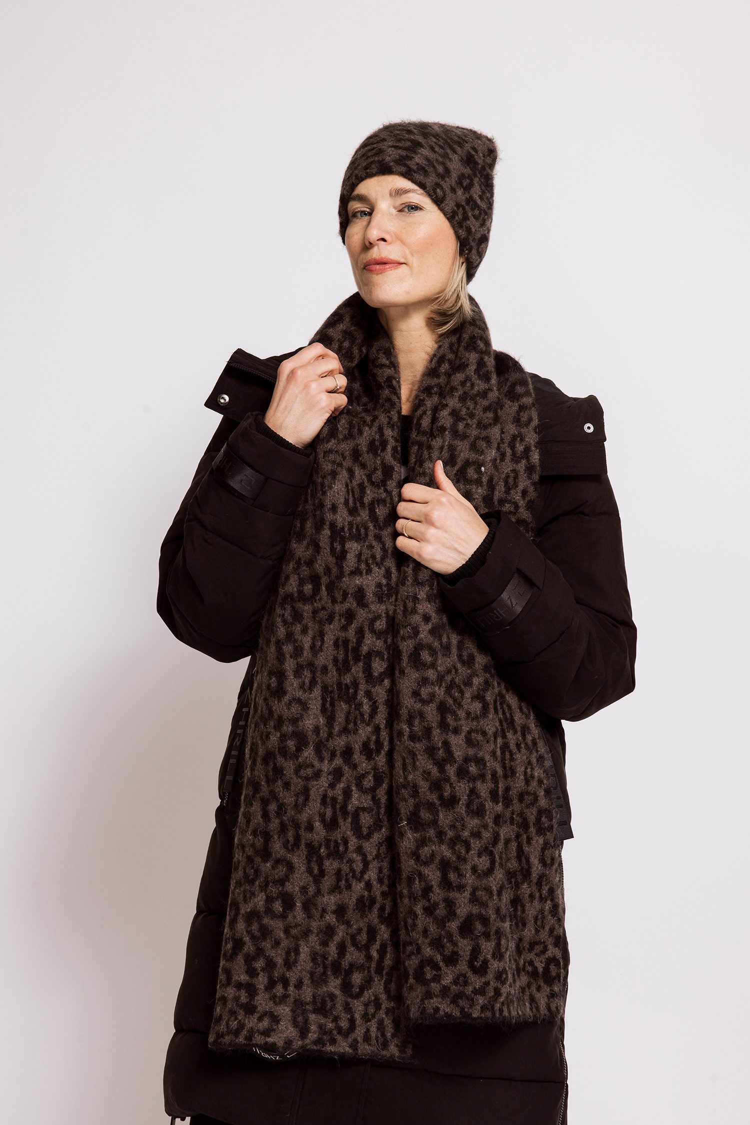 Zhrill Modeschal AYTANA, Modetuch, weicher Materialmix, Leo-Look, Casual Stil