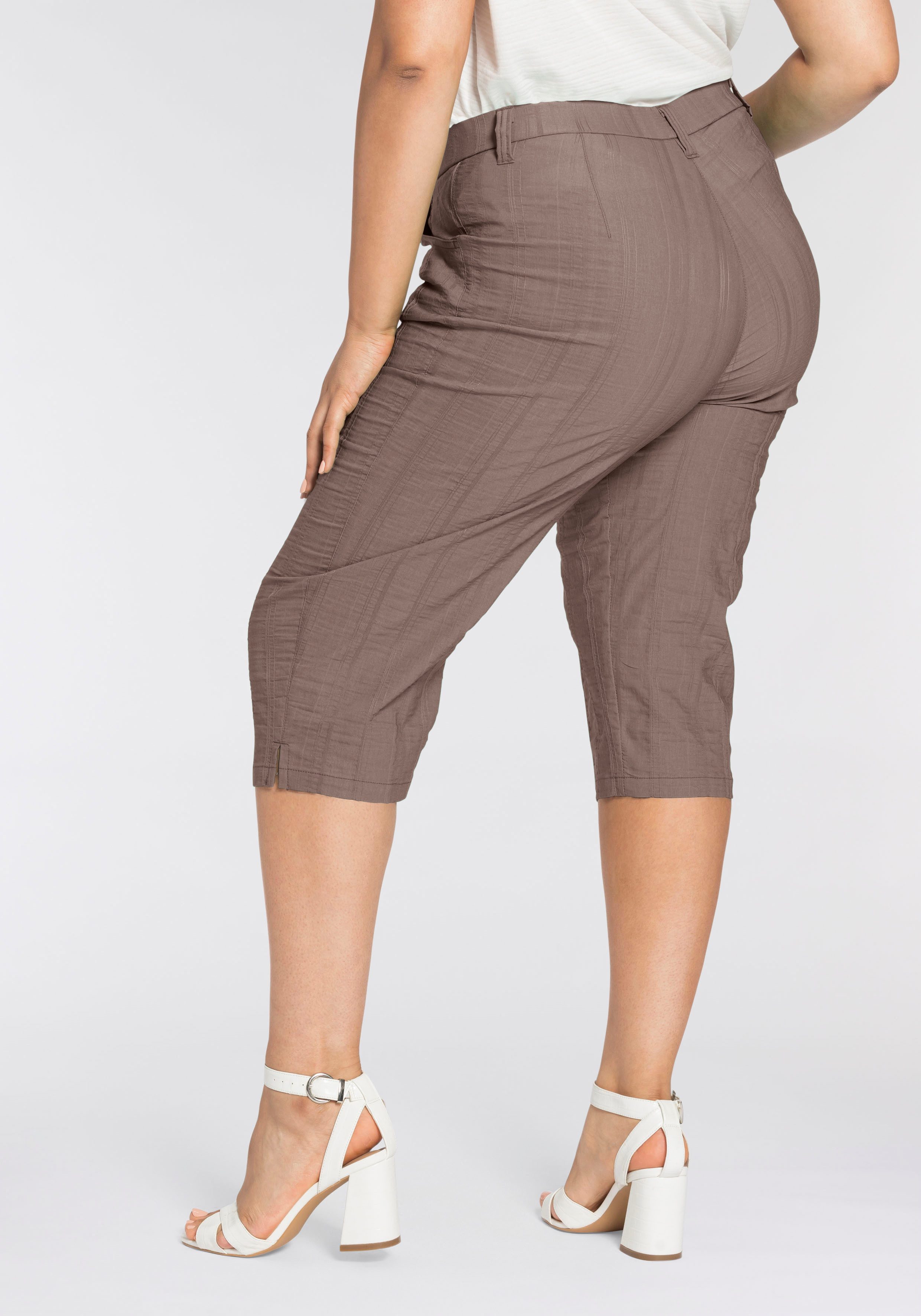 KjBRAND Caprihose Babsie: bequemer Oberschenkel Sommerhose mit Strukturmuster