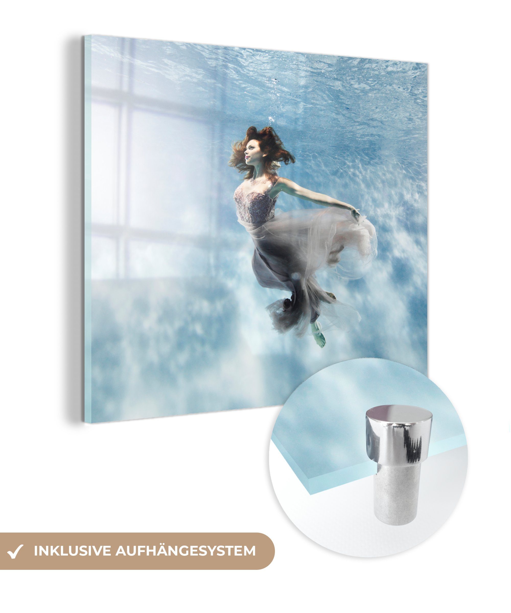 MuchoWow Acrylglasbild Unterwasserfoto einer Ballerina, (1 St), Glasbilder - Bilder auf Glas Wandbild - Foto auf Glas - Wanddekoration