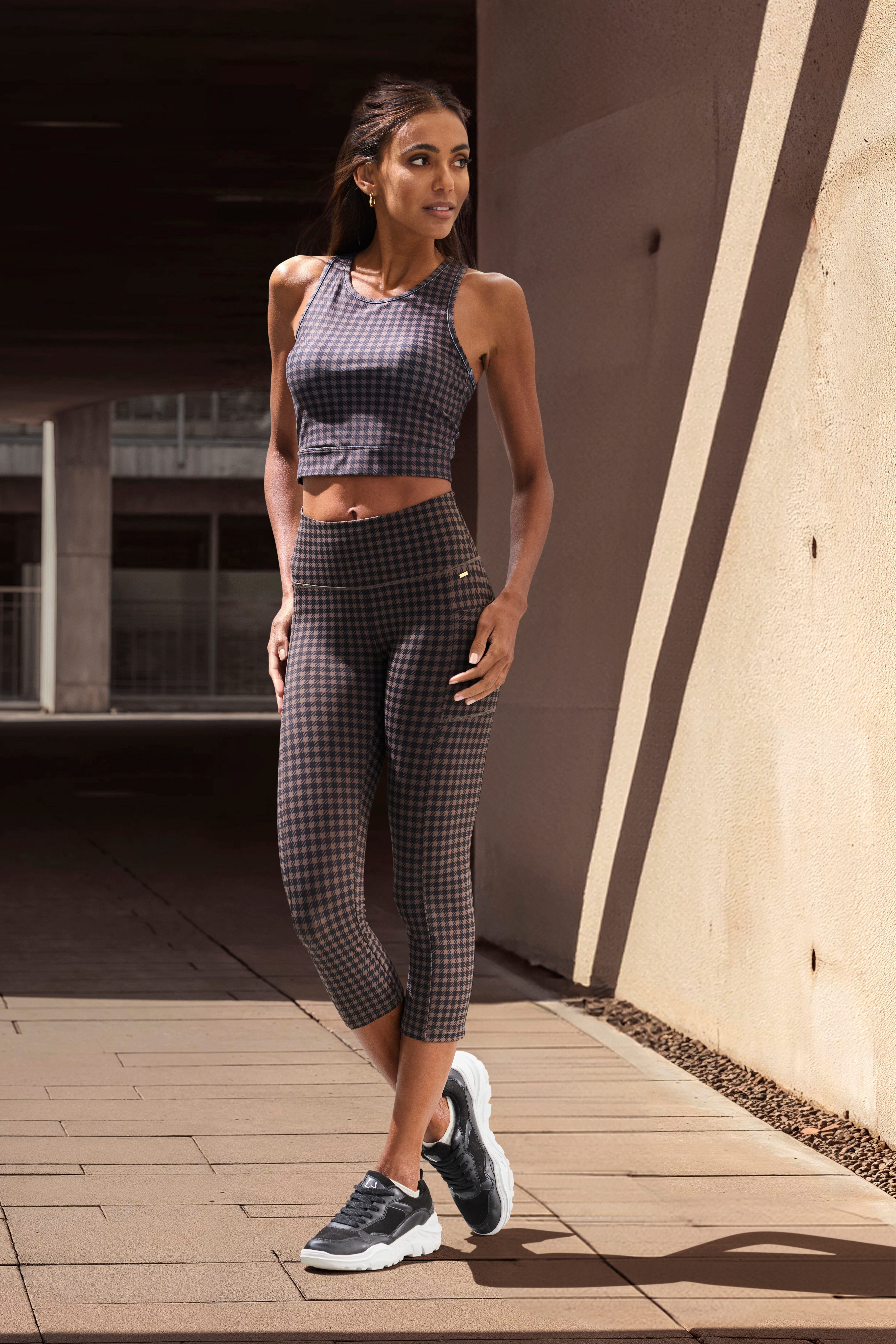 LASCANA Caprileggings Sporthose im Allover-Druck