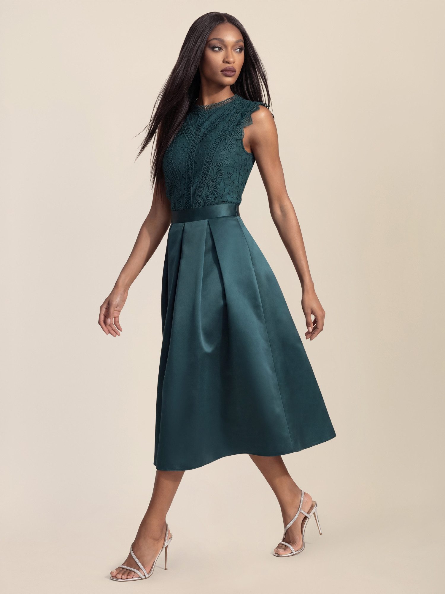 Apart Blusentop mit Rüschen und Häkeldetails