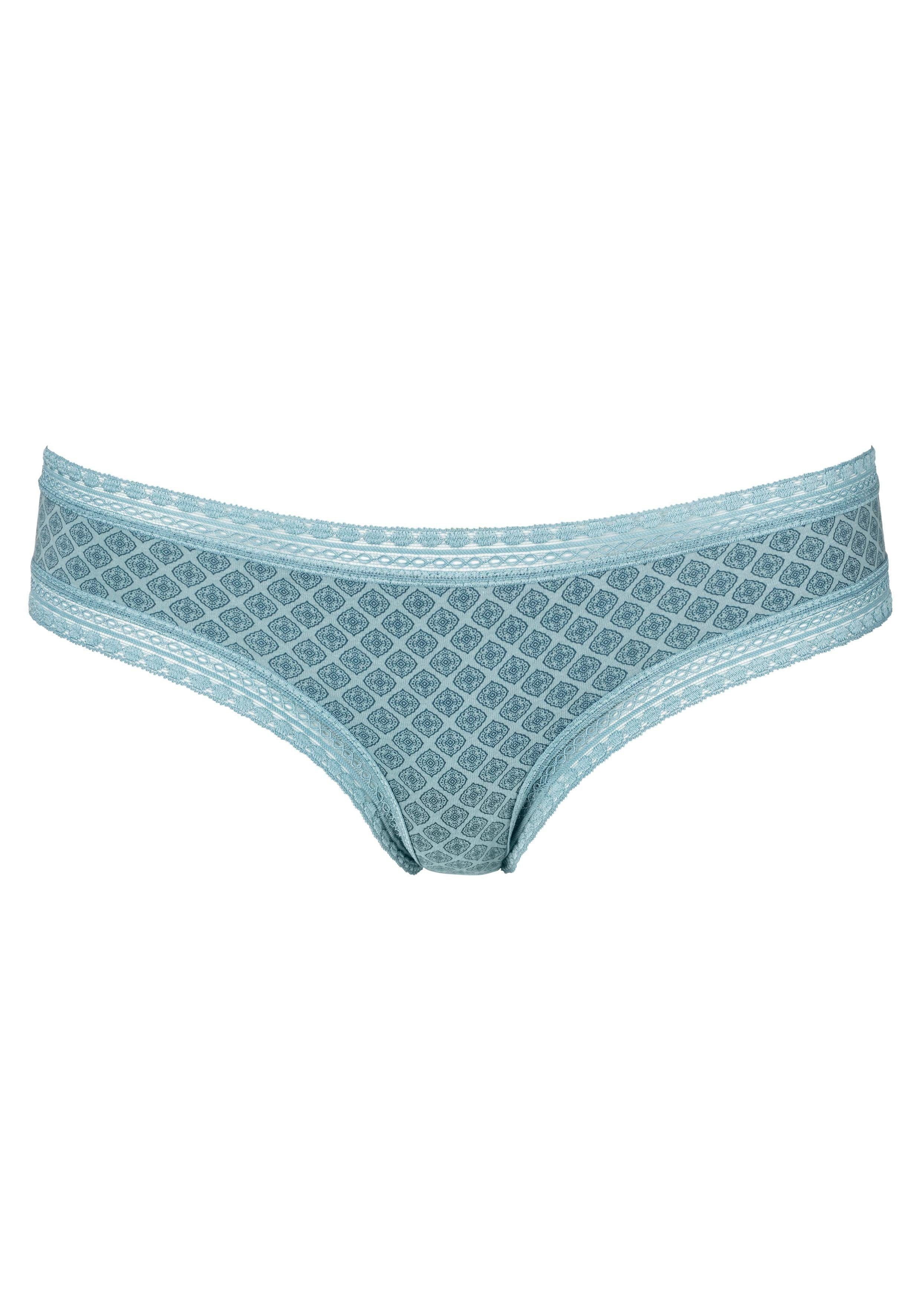 LASCANA Brasilslip (3er-Pack) aus elastischer Baumwolle mit weicher Spitze