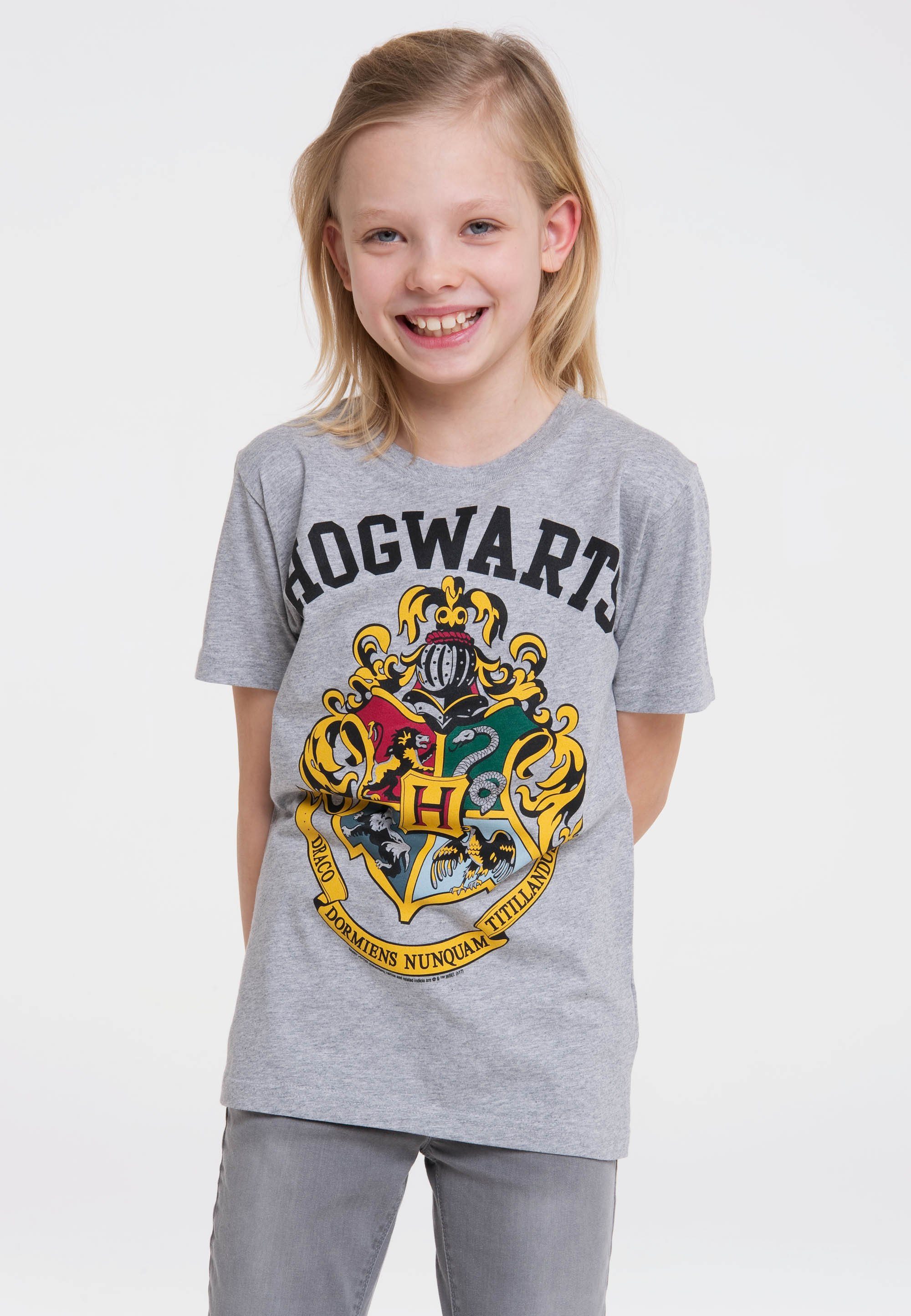 LOGOSHIRT T-Shirt Hogwarts mit lässigem Frontprint