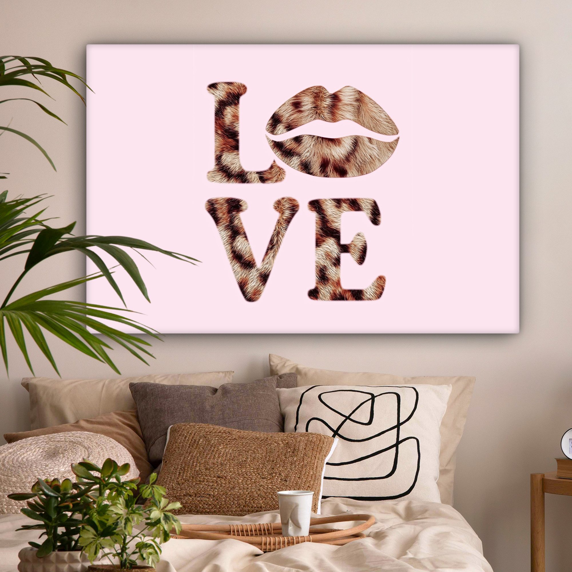 OneMillionCanvasses® Leinwandbild Text - Liebe - Panthermantel - Hellrosa, Fotodruck (1 St), Leinwandbilder XXL Wohnzimmer, Deko Aesthetic 150x100 cm