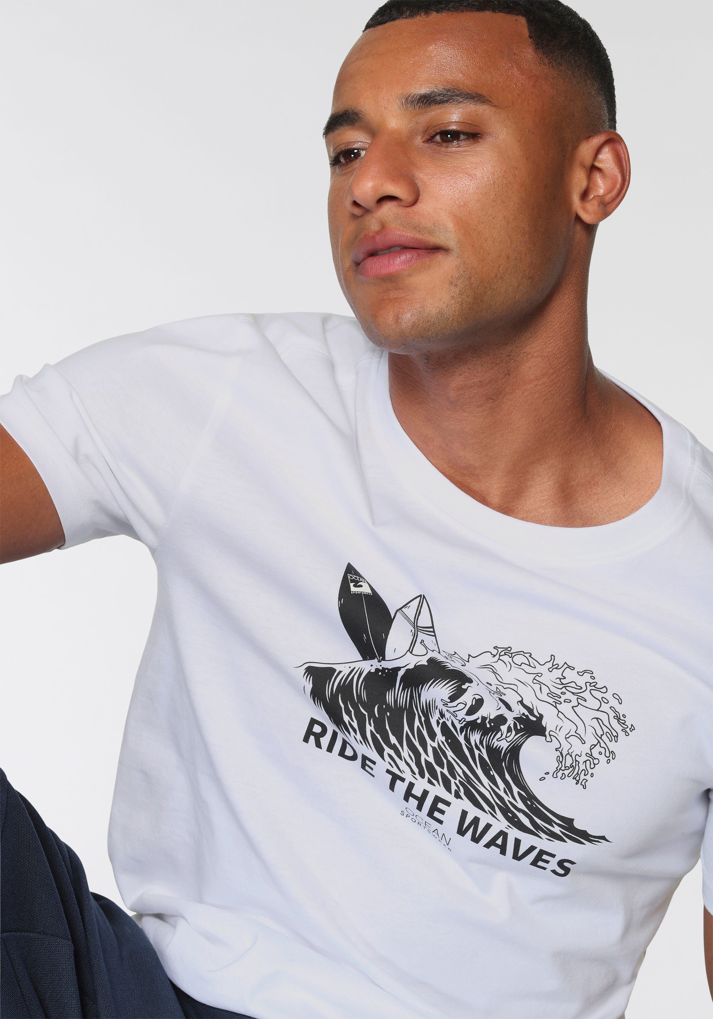 Ocean Sportswear T-Shirt kurzärmelig, schmal geschnitten, mit Logodruck, aus Single Jersey