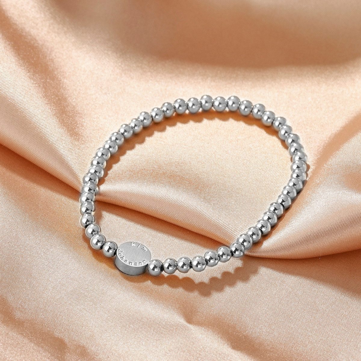 Kim Johanson Armband Essence aus Edelstahl (1-tlg), Zugarmband mit 4 mm Perlen, Geschenk, Unisex – Bild 4 von 5