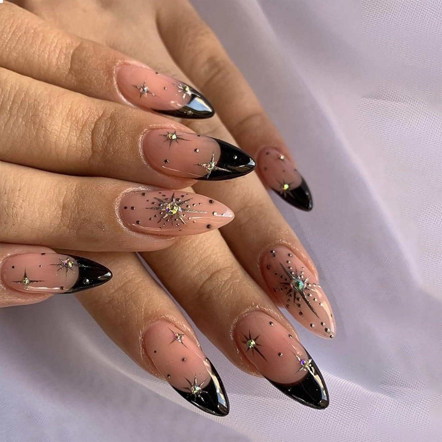 Kunstfingernägel 24 Stück Schwarze Akrylnägel French Tips Press on Nails Mittel Mandel