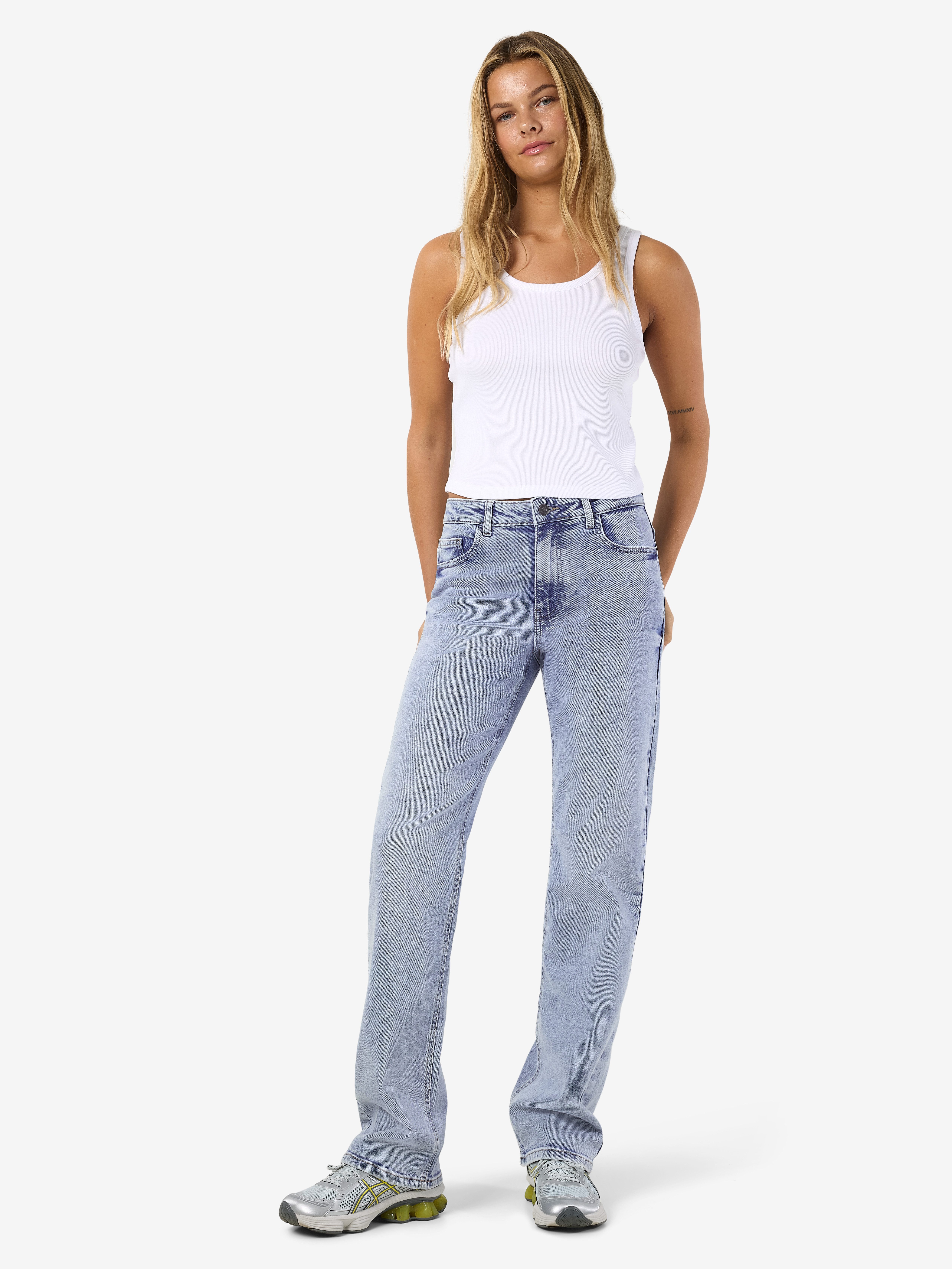 Noisy may High-waist-Jeans NMMONICA HW STRAIGHT JEAN AZ359LB NOOS