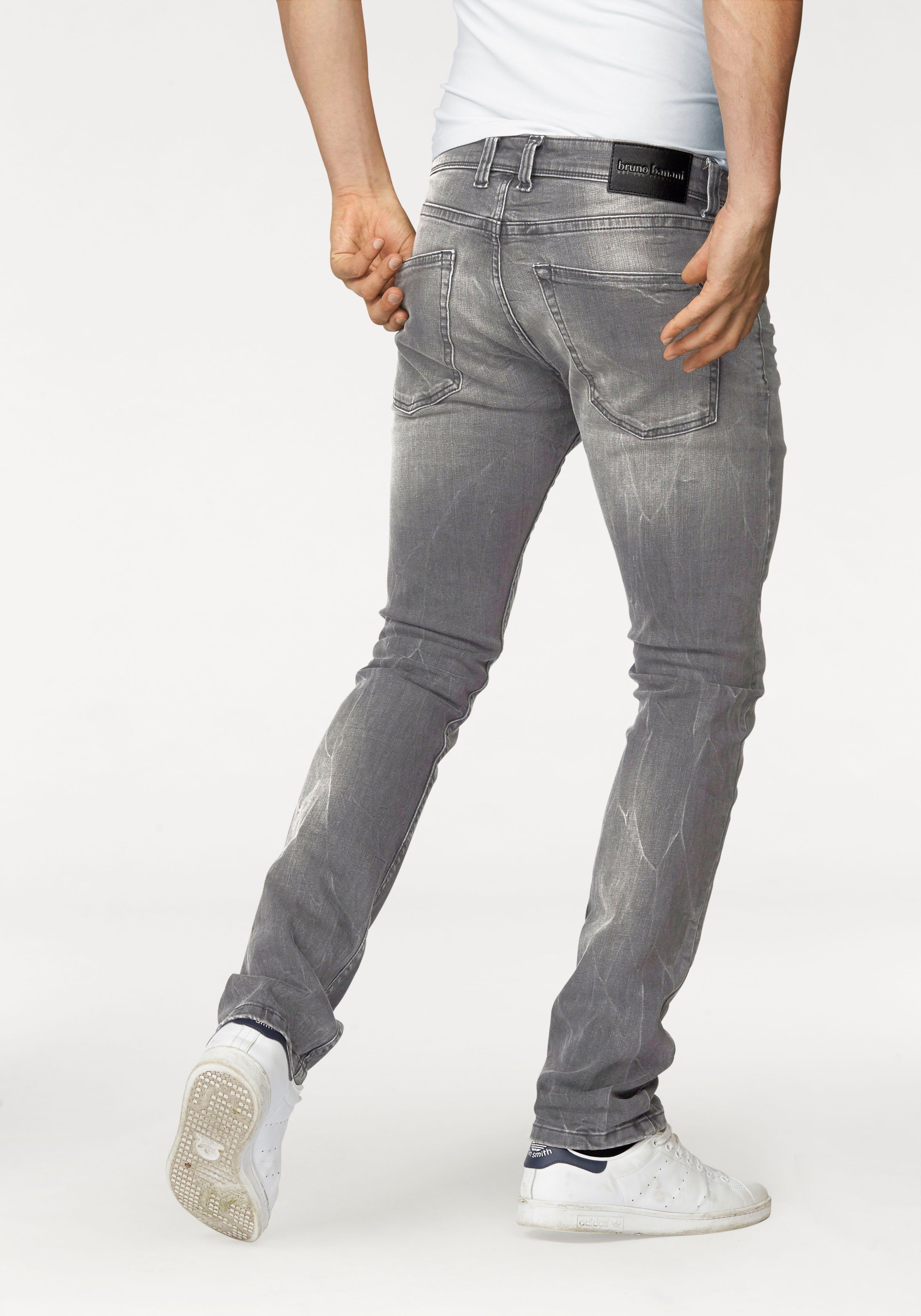 Bruno Banani Slim-fit-Jeans Jimmy (Stretch) schmale Beinform, niedrige Leibhöhe, mit Button-Fly – Bild 2 von 5