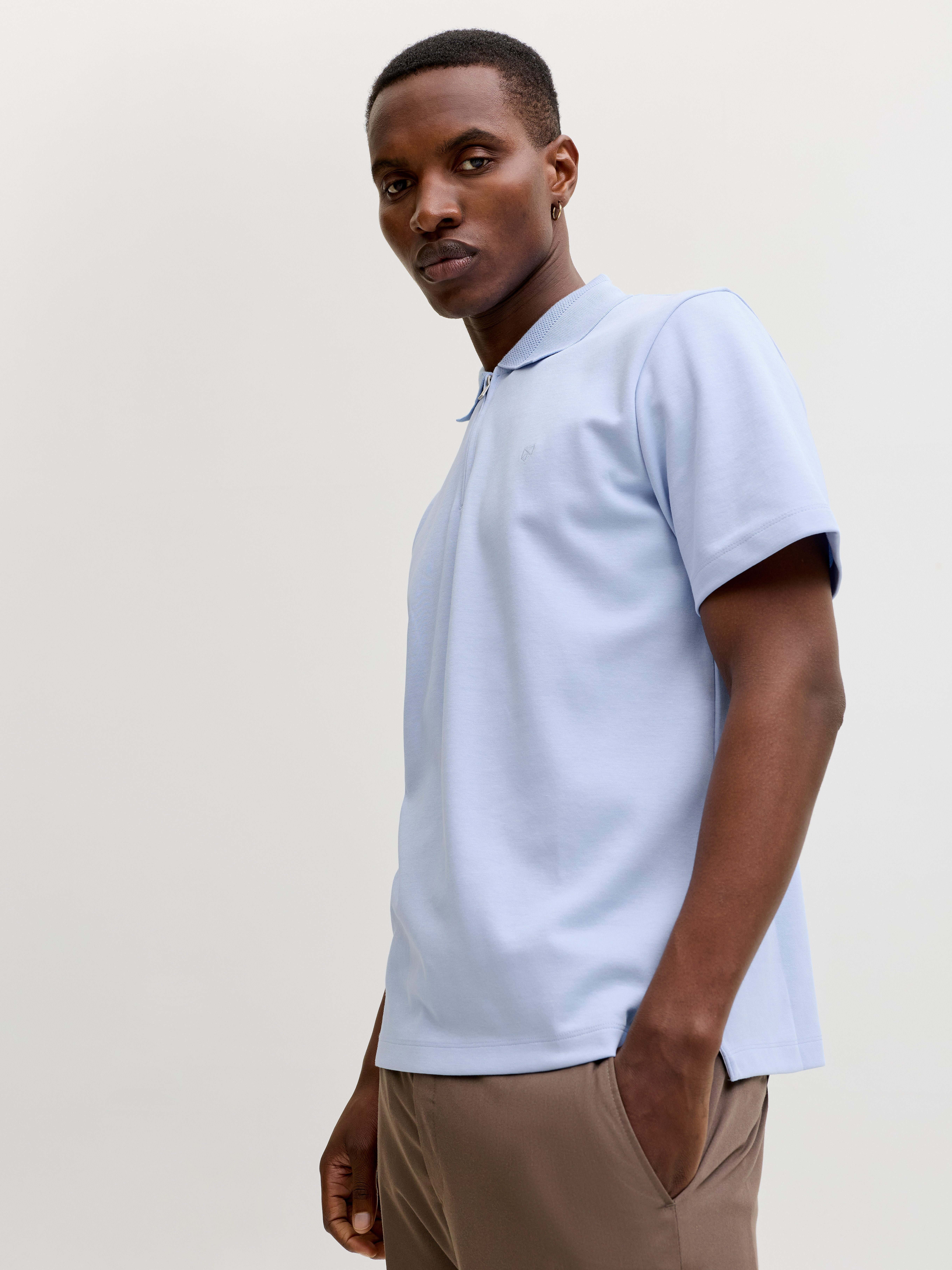 Jack & Jones Poloshirt JPRBLAETHAN SS ZIP POLO SN Materialmix, regular fit