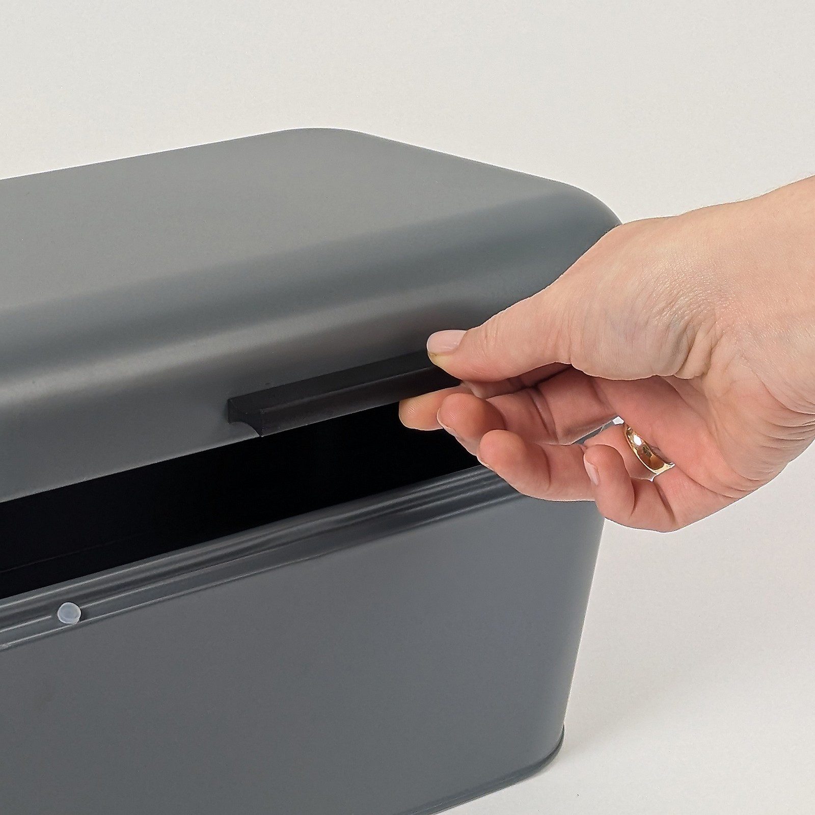 kela Brotkasten Frisca, Metall