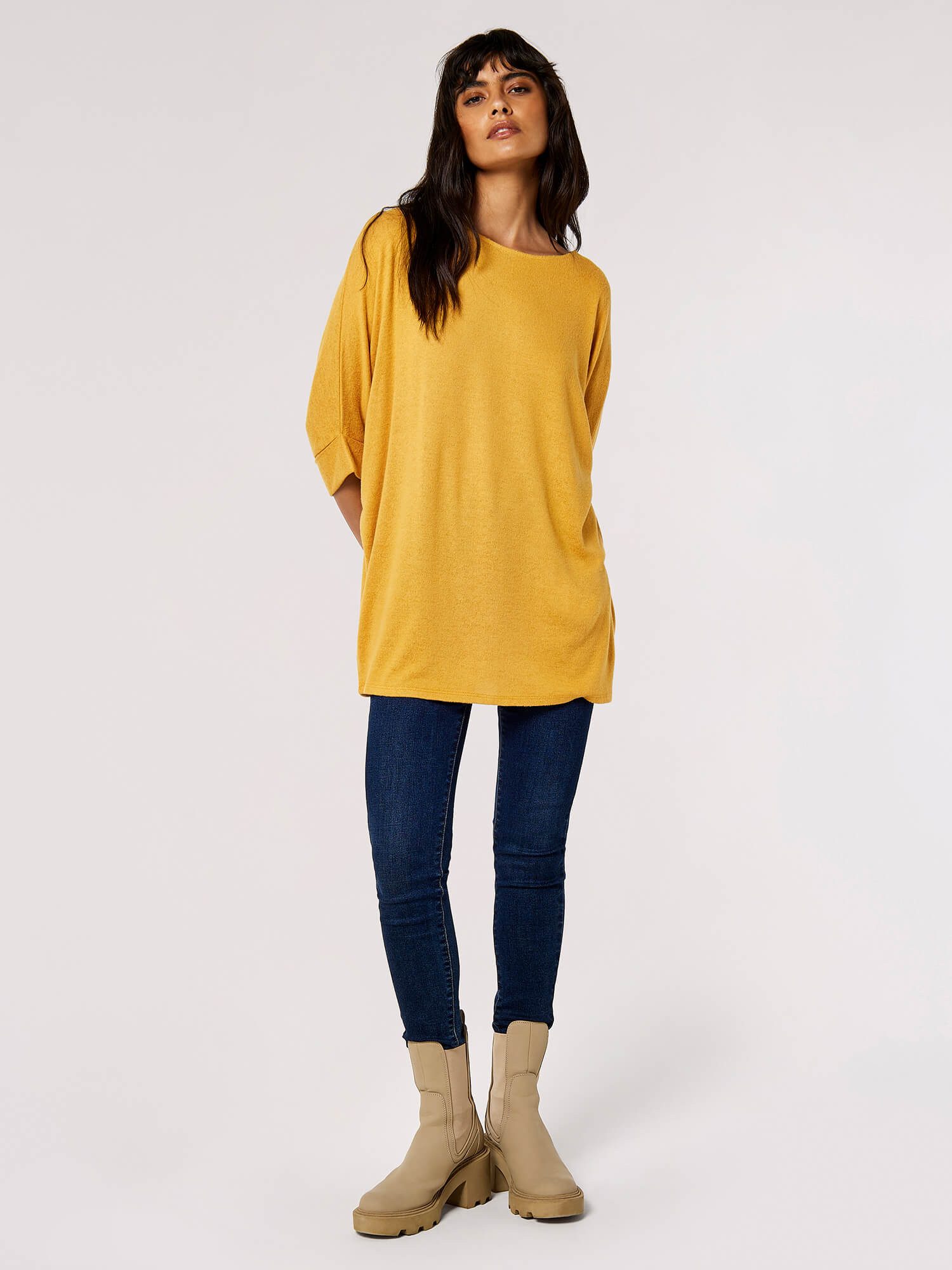 Apricot Rundhalsshirt Longshirt, (1-tlg) mit Fledermausärmeln günstig online kaufen