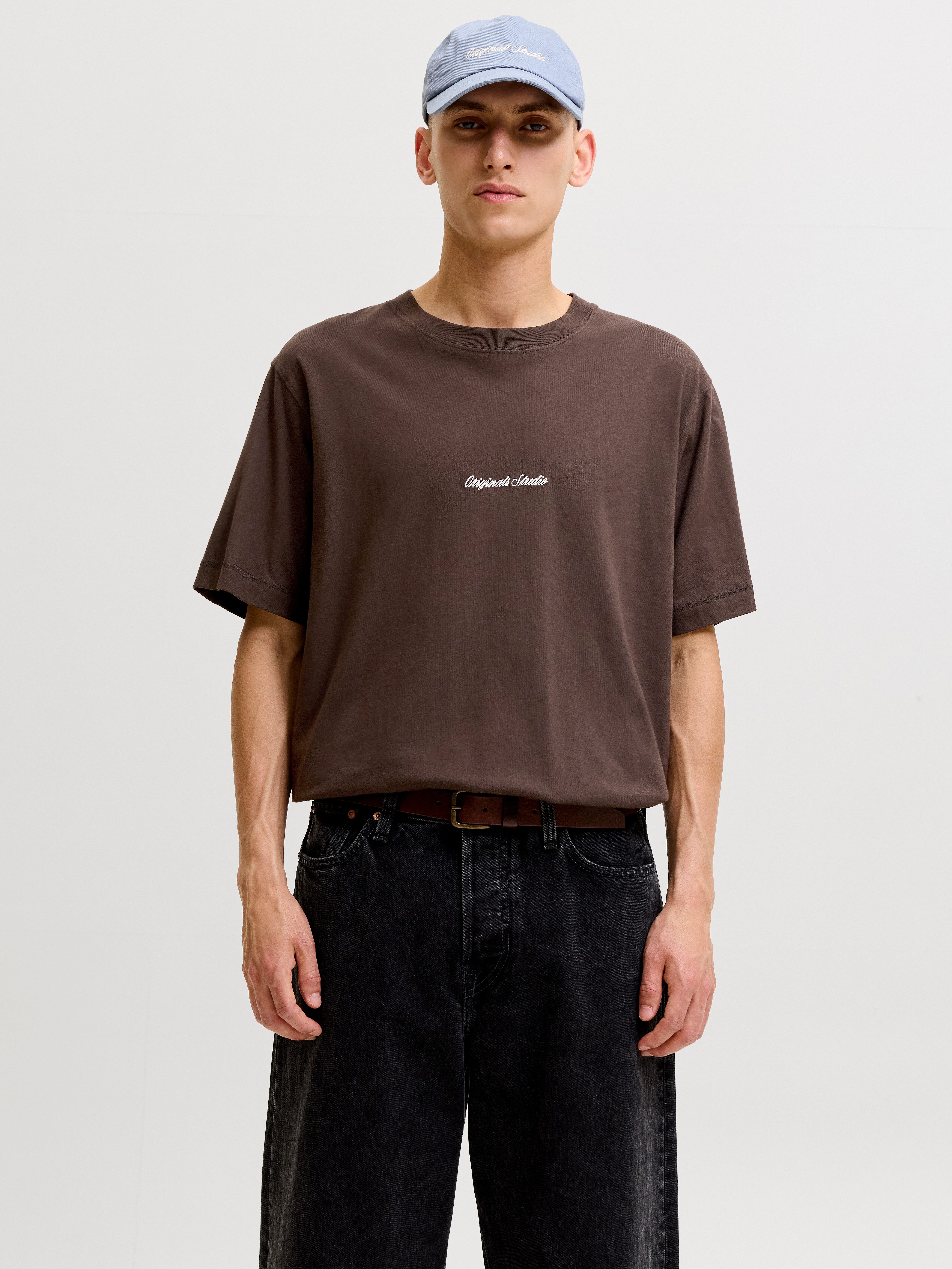 Jack & Jones Rundhalsshirt JORNORREBRO EMB TEE SS CREW NECK NOOS Baumwolle, locker geschnitten
