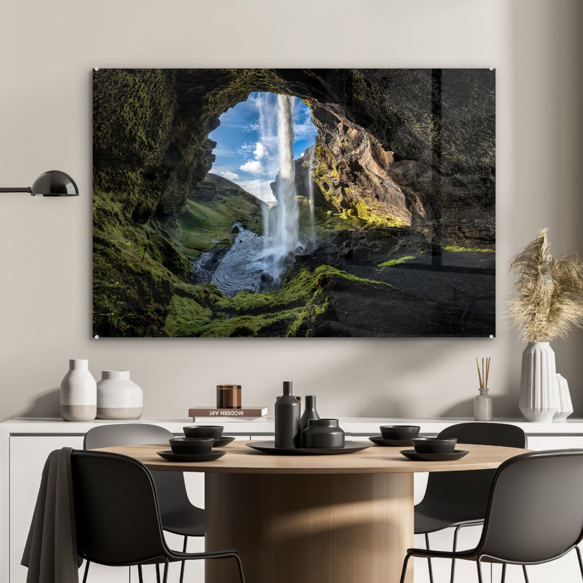 MuchoWow Acrylglasbild Wasserfall in & Wohnzimmer Höhle St), Island, (1 vor Schlafzimmer Acrylglasbilder einer