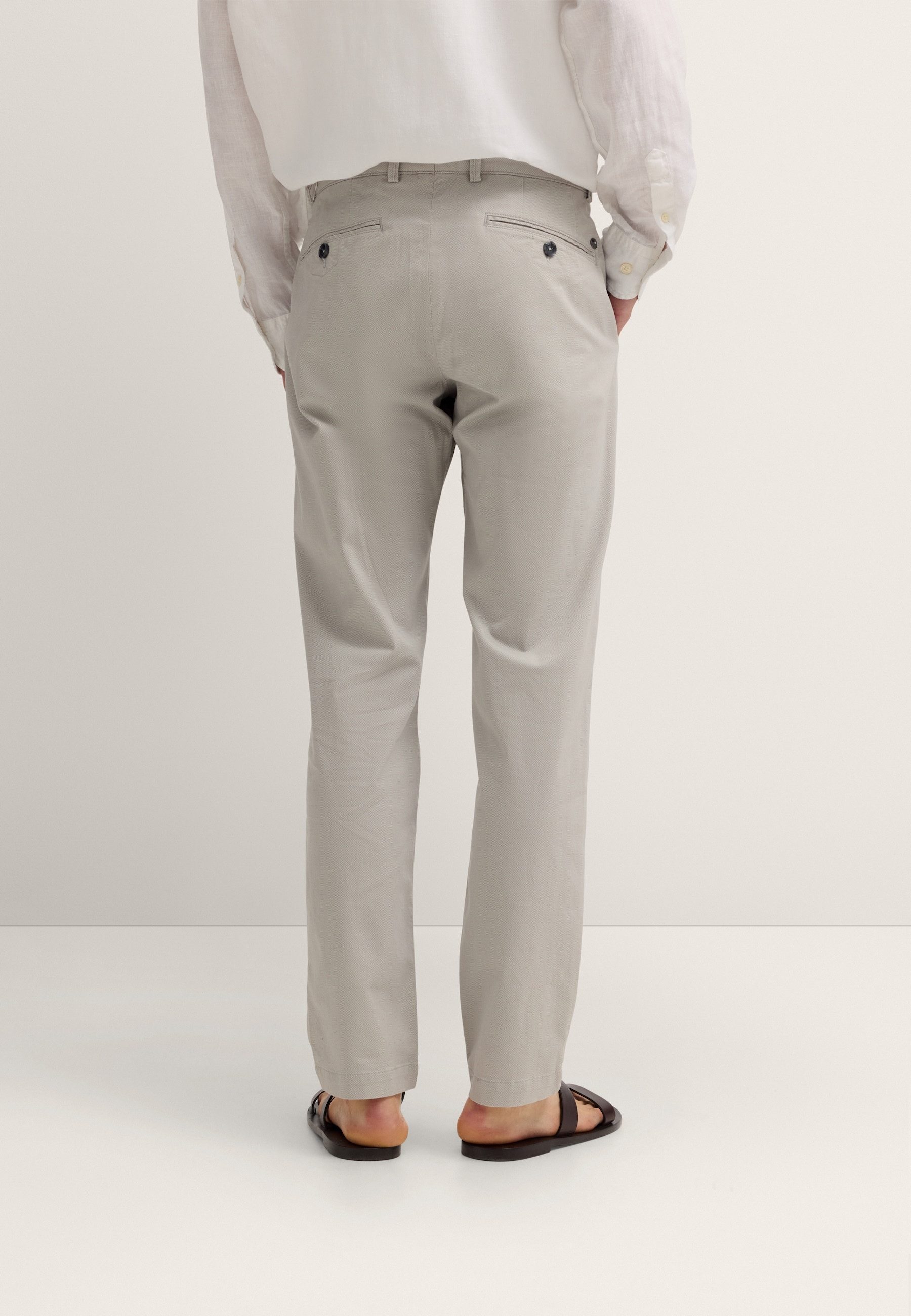 bugatti Chinohose Modern Fit aus der DynamicSeries