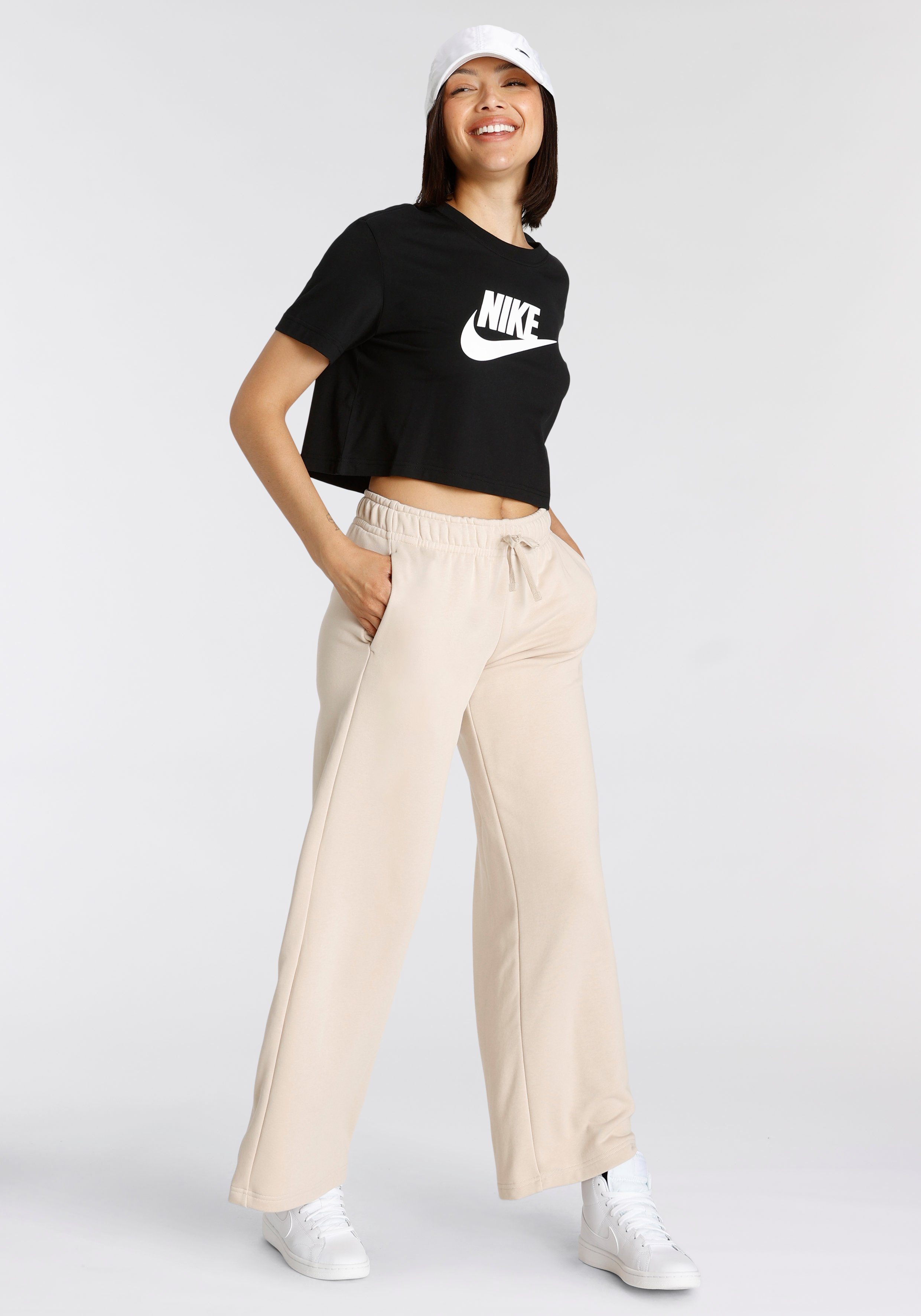 Sportswear LOGO Nike schwarzweiss T-SHIRT T-Shirt CROPPED WOMEN'S ESSENTIAL