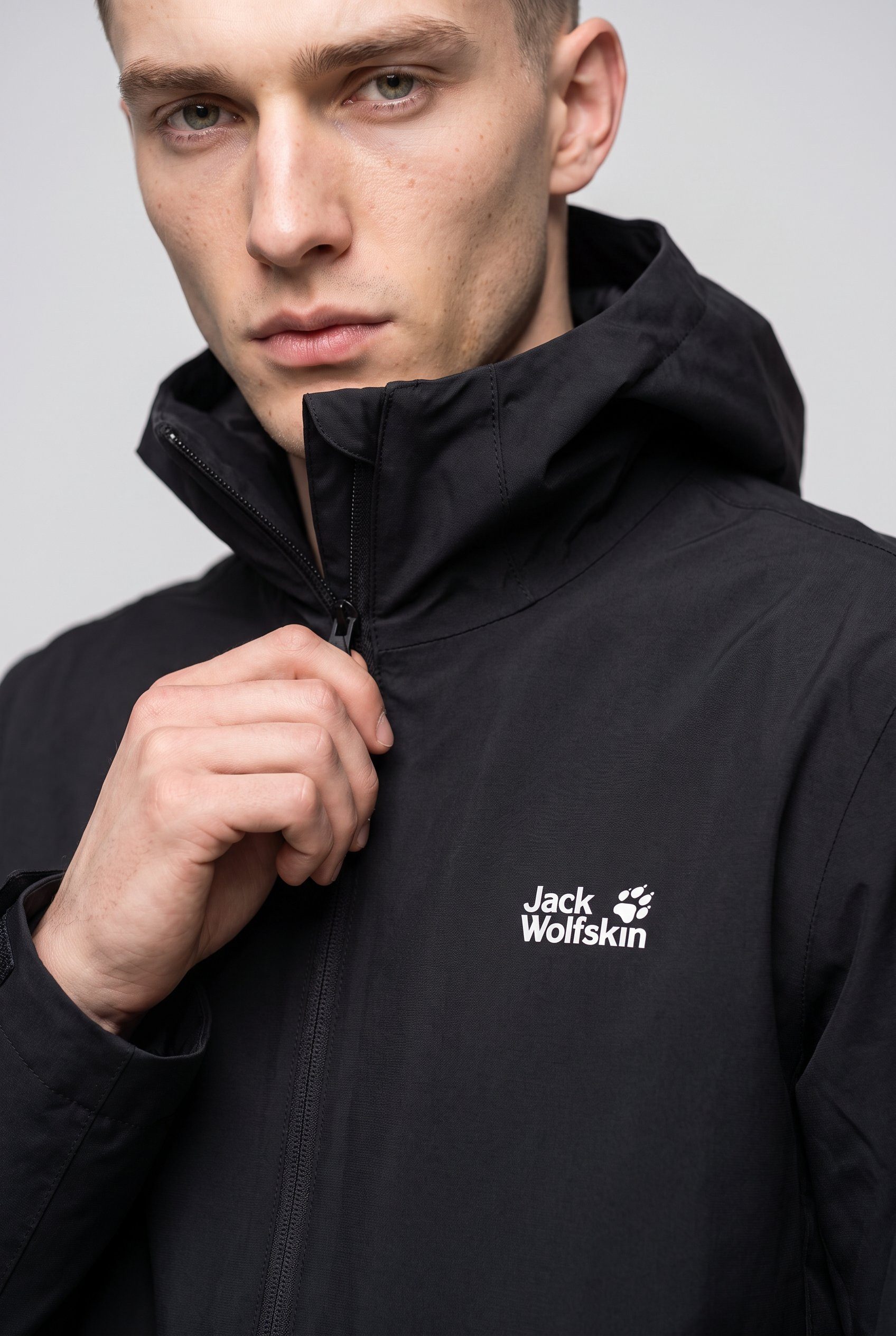 Jack Wolfskin Regenjacke OUTROVERT 2L JKT M mit Kapuze, atmungsaktiv, wasserdicht