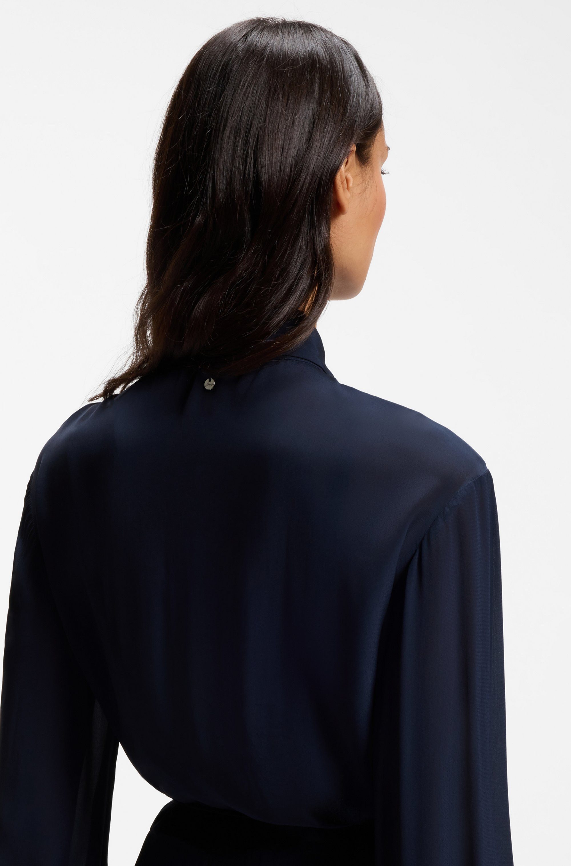 BOSS ORANGE Hemdblusenkleid Dristella Premium Damenmode aus Crêpe de Chine, Midi-Länge