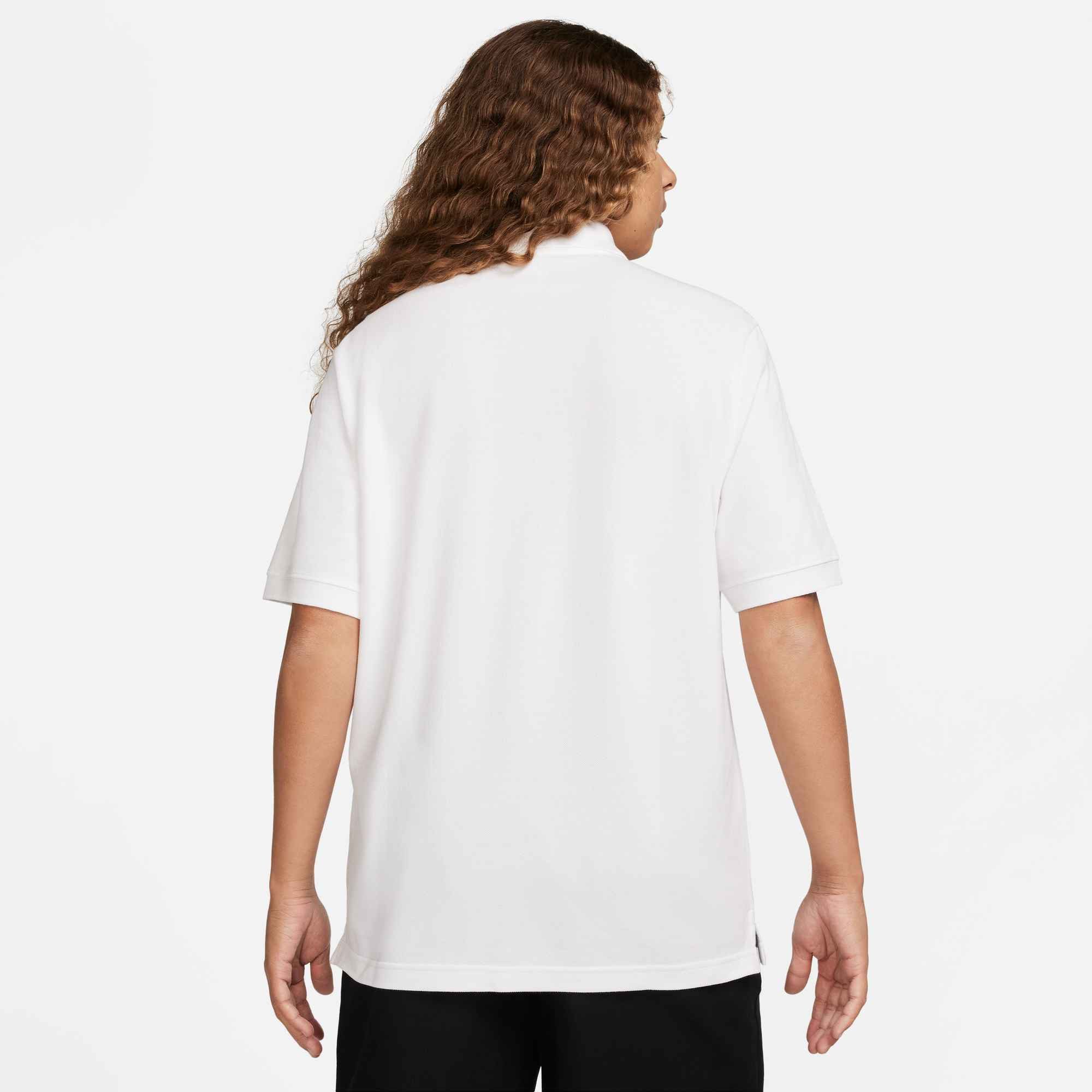 Nike Sportswear Poloshirt M NK CLUB SS POLO PIQUE mit 2-Knopf-Leiste, aus atmungsaktivem Piqué-Baumwollmaterial