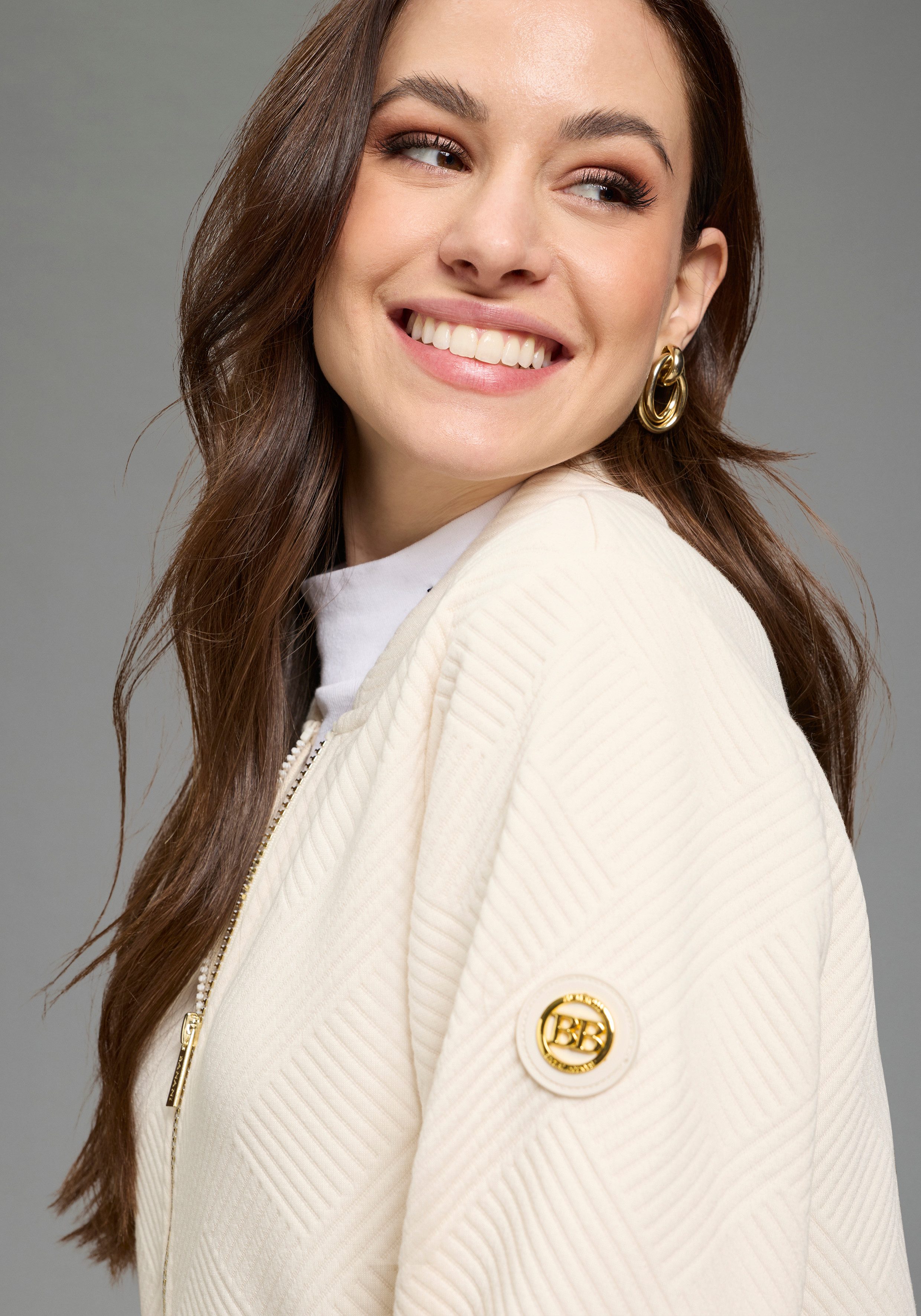 Bruno Banani Sweatjacke im lässigen Bomberjacken-Stil mit Strukturmuster