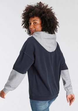 KangaROOS Kapuzensweatshirt in cooler Oversize-Form mit großen Logoschriftzug - NEUE KOLLEKTION