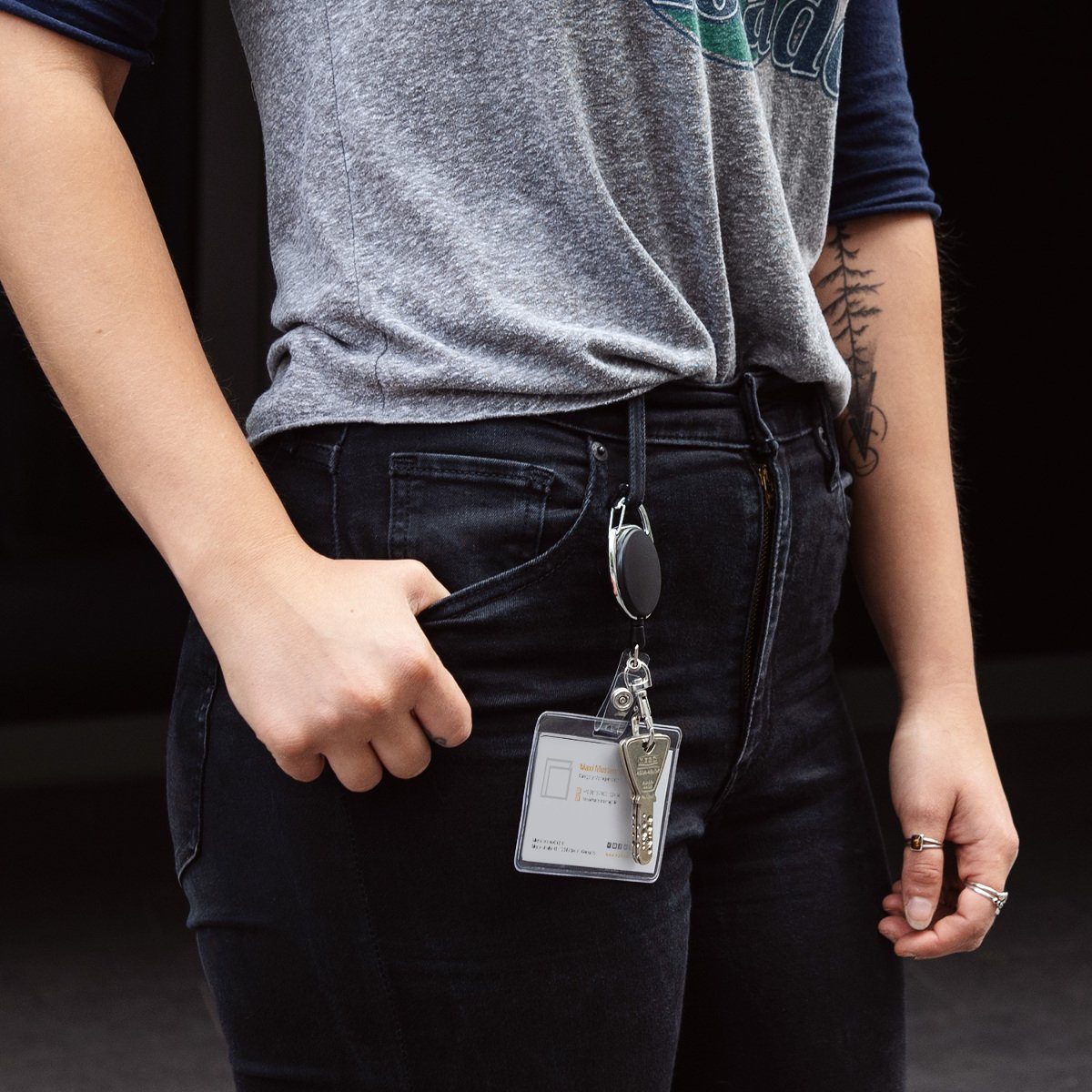 kwmobile Schlüsseltasche 2x Jojo mit Ausweis Clip - Schlüsselanhänger ausziehbar - Kartenhalter (2-tlg), Schlüssel Jojo Ausweis Clip