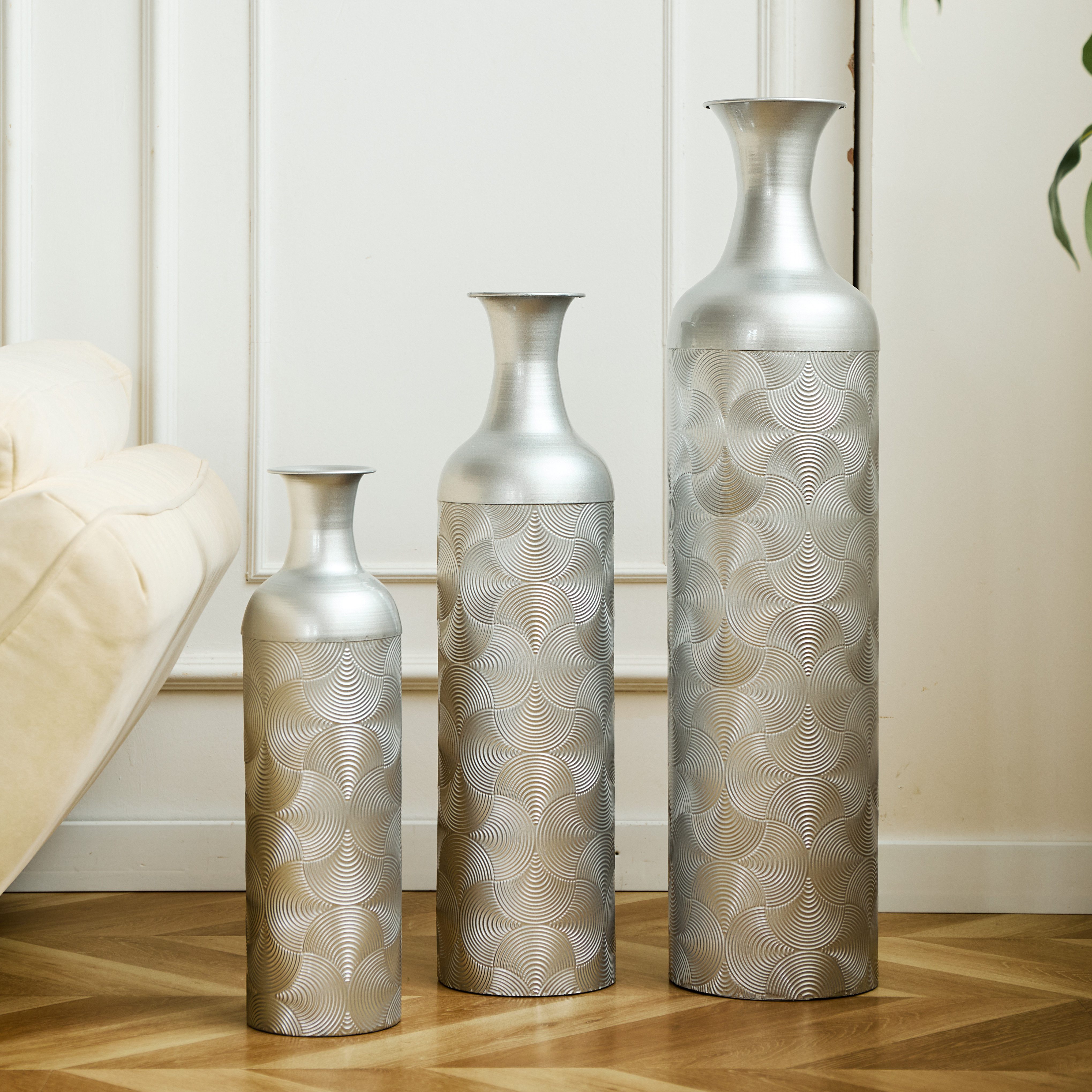 BlingBin Bodenvase Bodenvase Große 3er Set (50/66/83 cm) - Metallvasen mit Rillenmuster (3er Set, 3 St., Groß: 20*20*83CM/Mittel: 17*17*65CM/Klein: 14*14*50CM), Dekorative Vase für Wohnzimmer, Flur und Schlafzimmer, Silber
