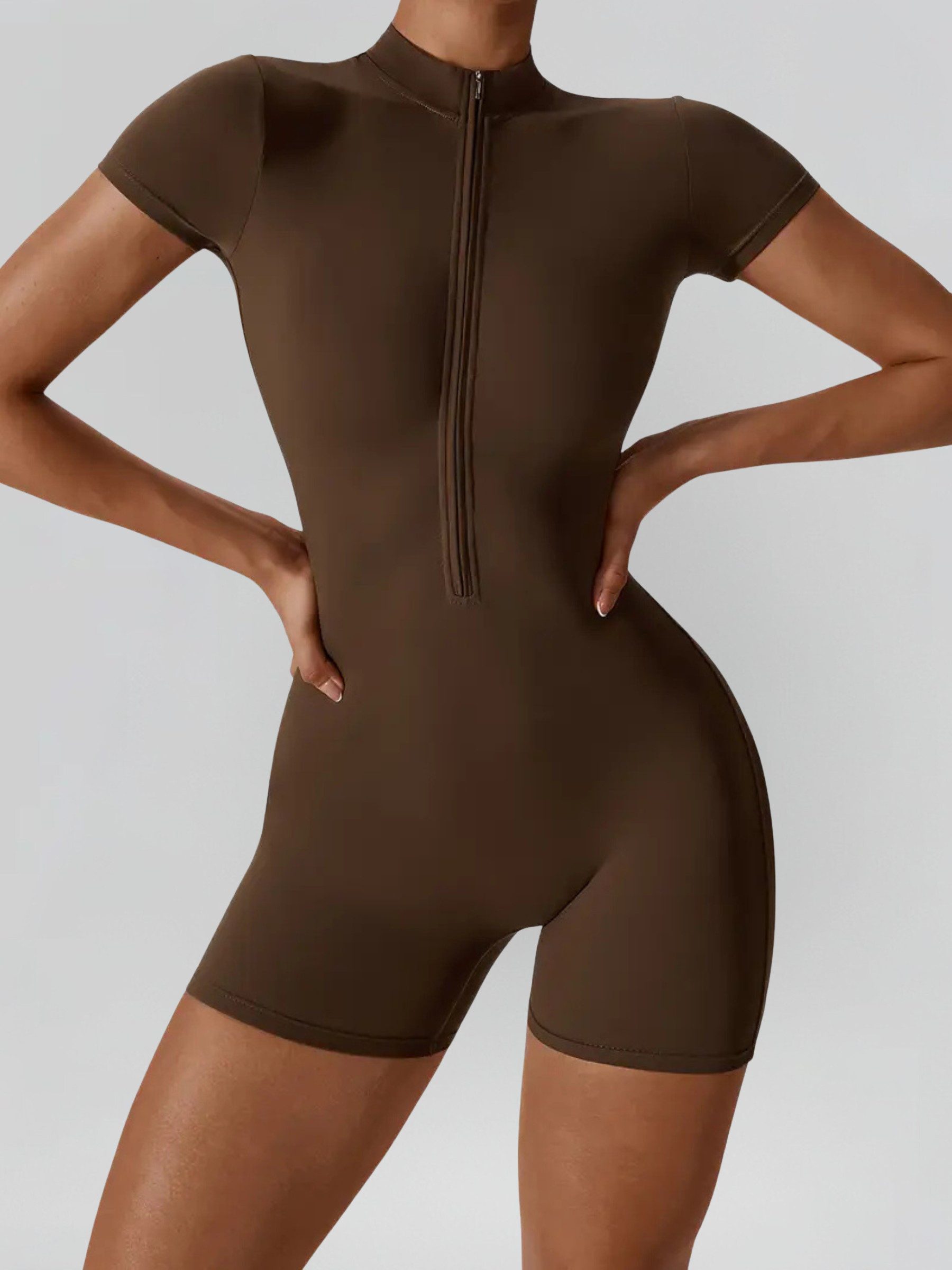 Elegant Love Turnanzug Damen Kurzarm Sport Overall – Jumpsuit, dehnbarer Yoga Einteiler (Einteiler), Activewear – elastische Sportbekleidung für Gym, Tanz & Workout