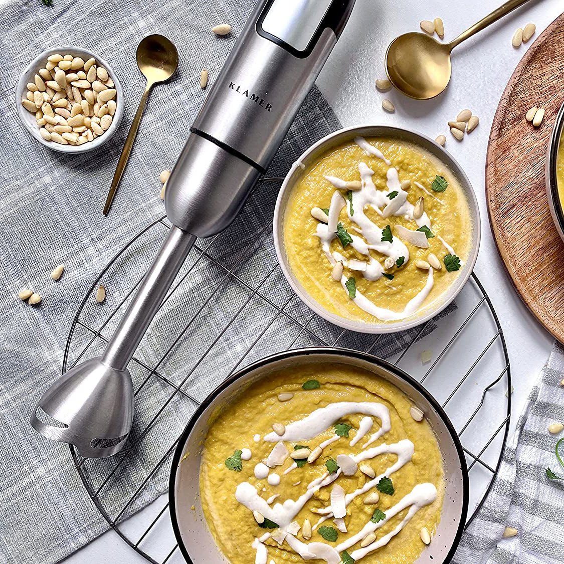 KLAMER Stabmixer Set 800 Watt, 4 in 1 Pürierstab Edelstahl mit stufenloser Geschwindig…, 800 W, Kindersicher, stufenlos regelbar, Quick-Lock-Turn-System, 4 Klingen