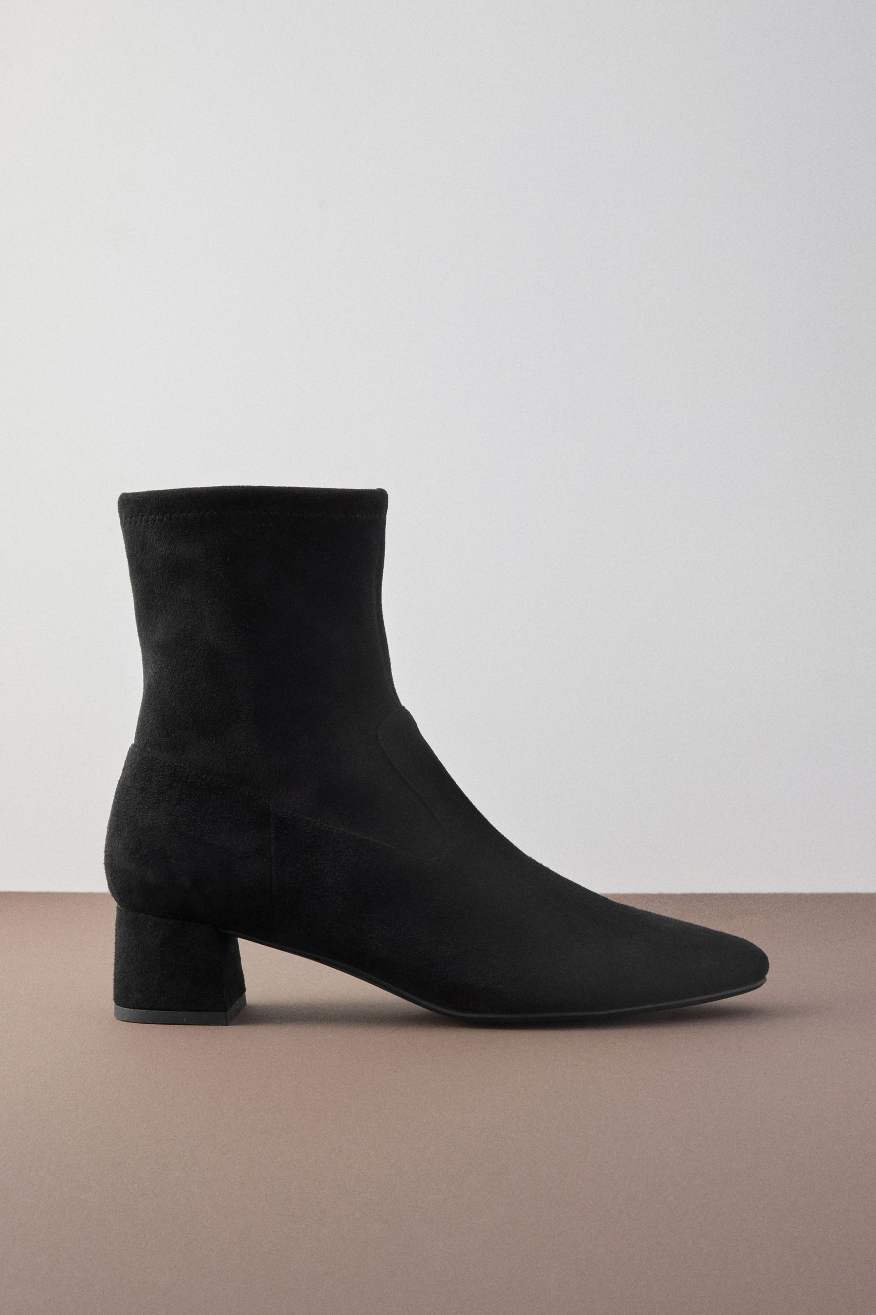 Next Motionflex Sockenstiefel mit Blockabsatz Stiefel (1-tlg)