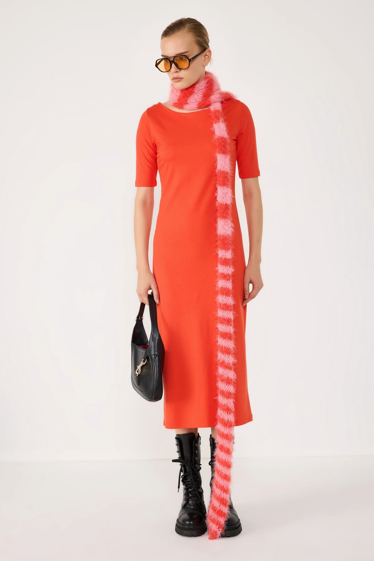 Midikleid Kleid mit halben Ärmeln und Schlitz
