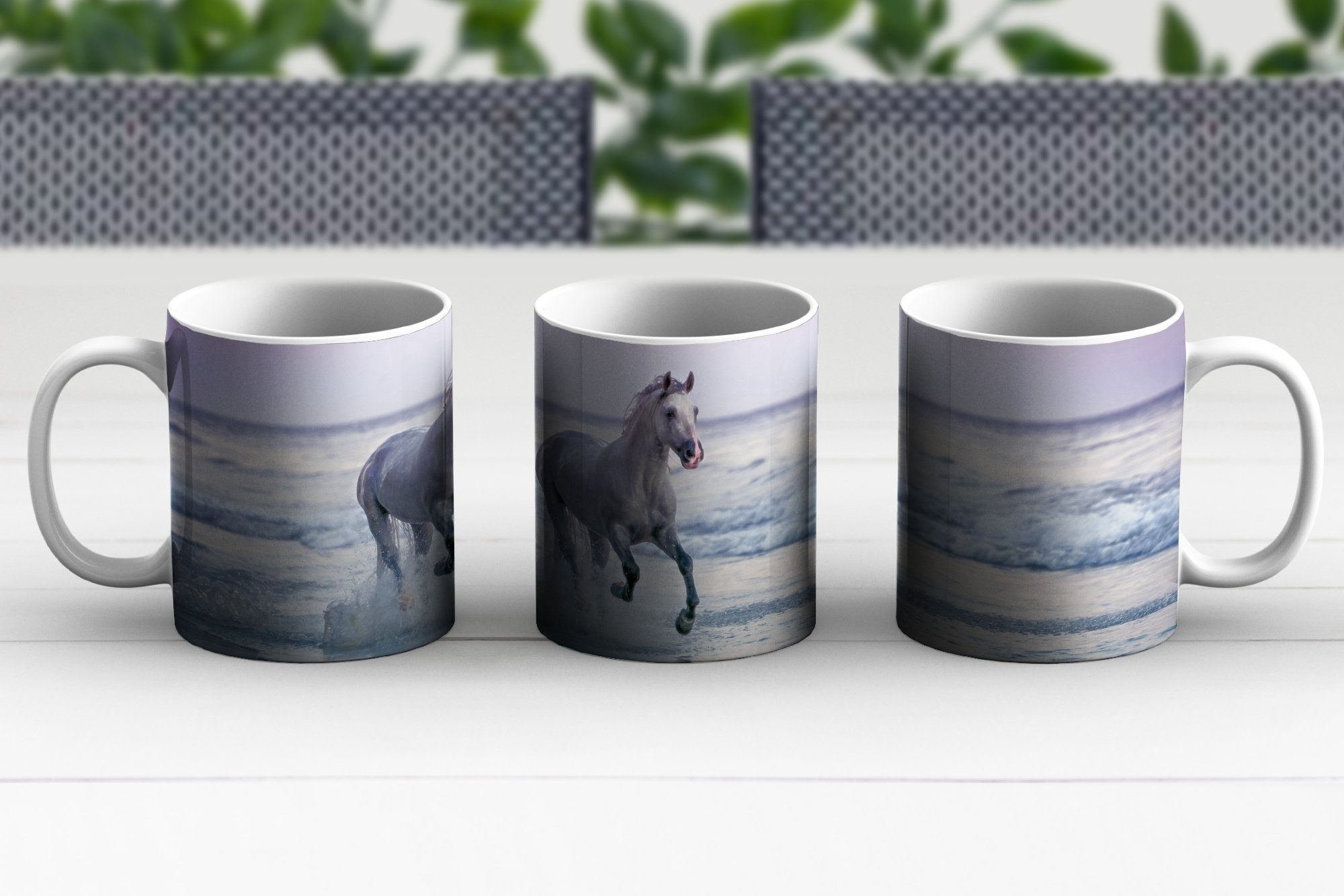 Geschenk MuchoWow Keramik, Kaffeetassen, Teetasse, Becher, - - Teetasse, Strand, Pilz Tasse Pferd