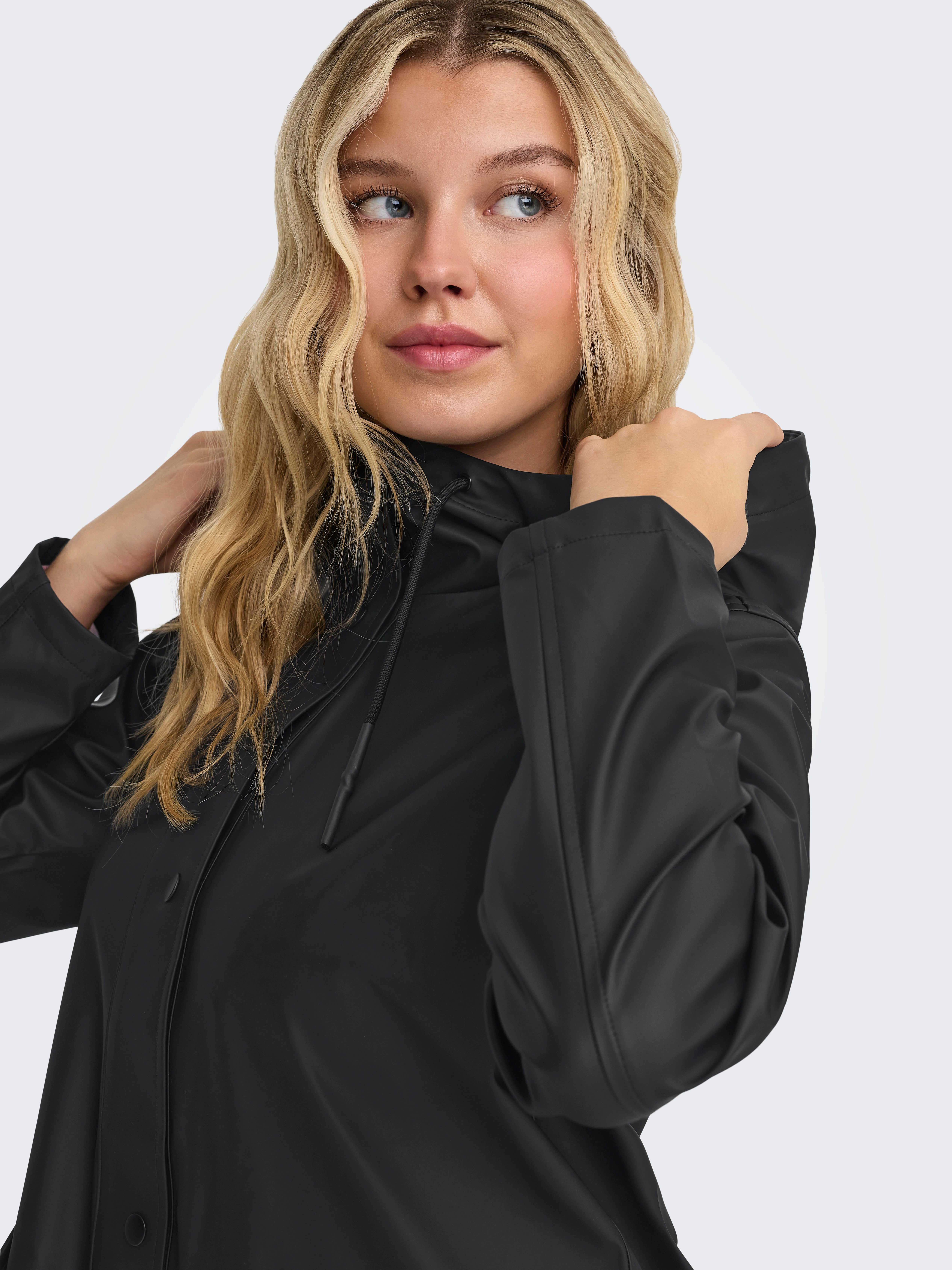 ONLY Kurzmantel ONLELISA RAINCOAT OTW NOOS beschichtete Qualität