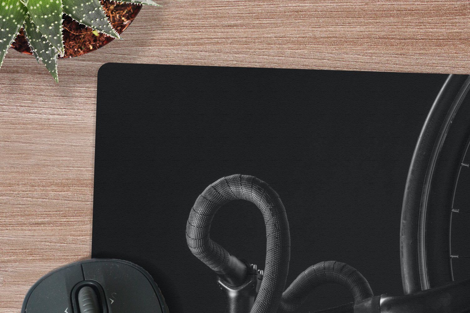 MuchoWow Mauspad Fahrrad - Lenker - Schwarz - Weiß (1-St), Büro für Tastatur und Maus, Mousepad Gaming, Desk Mat, 30x40 cm