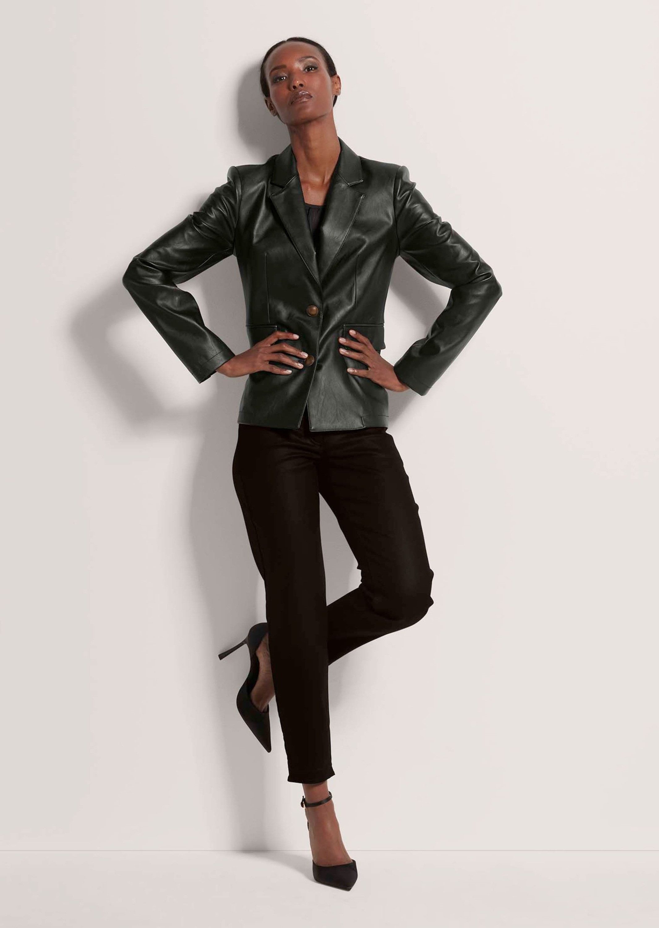 MADELEINE Kurzblazer Blazer aus Leder-Imitat günstig online kaufen