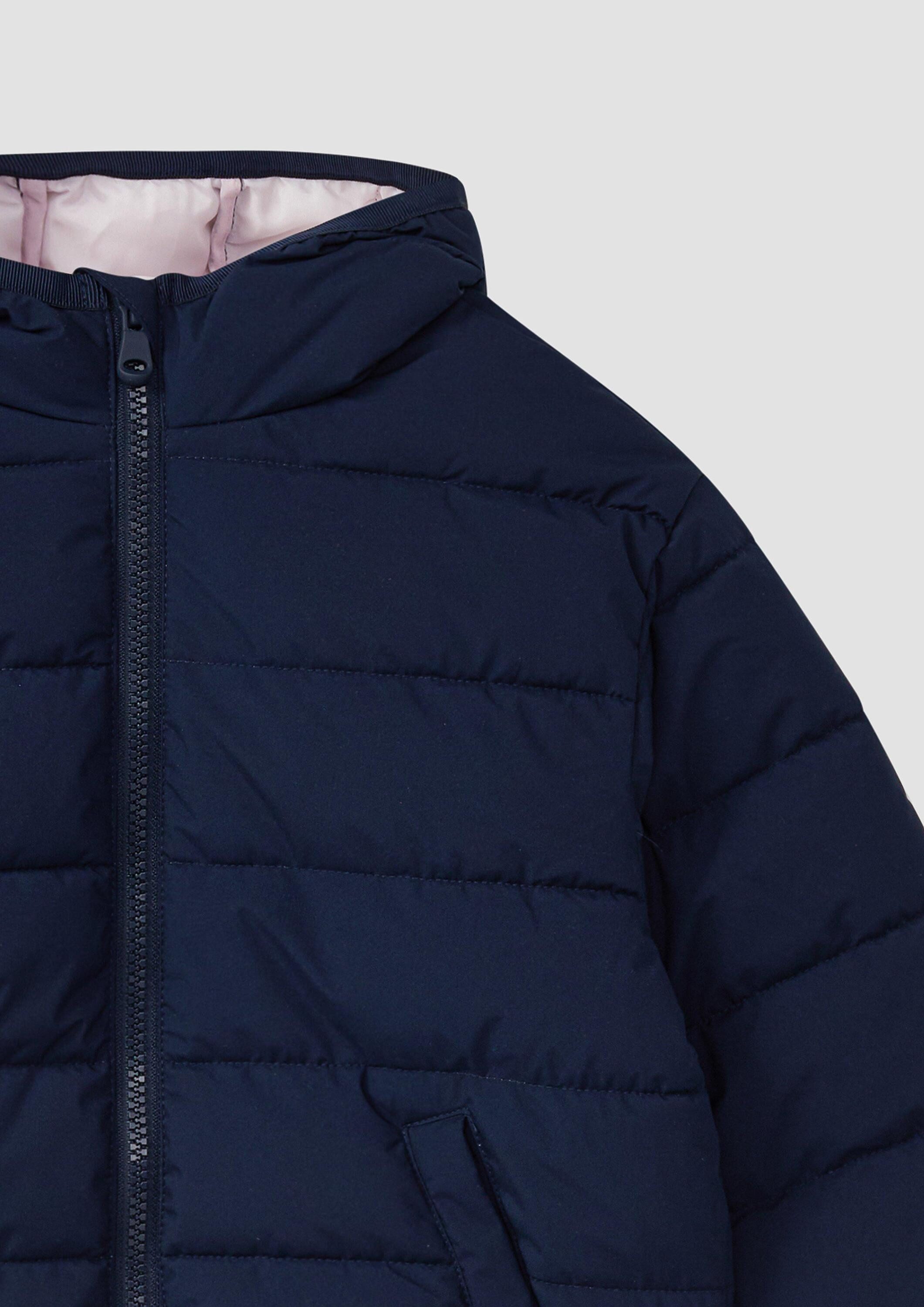 s.Oliver Funktionsjacke Outdoor-Jacke Unisex Steppjacke mit Kapuze in Oversize – Bild 4 von 4