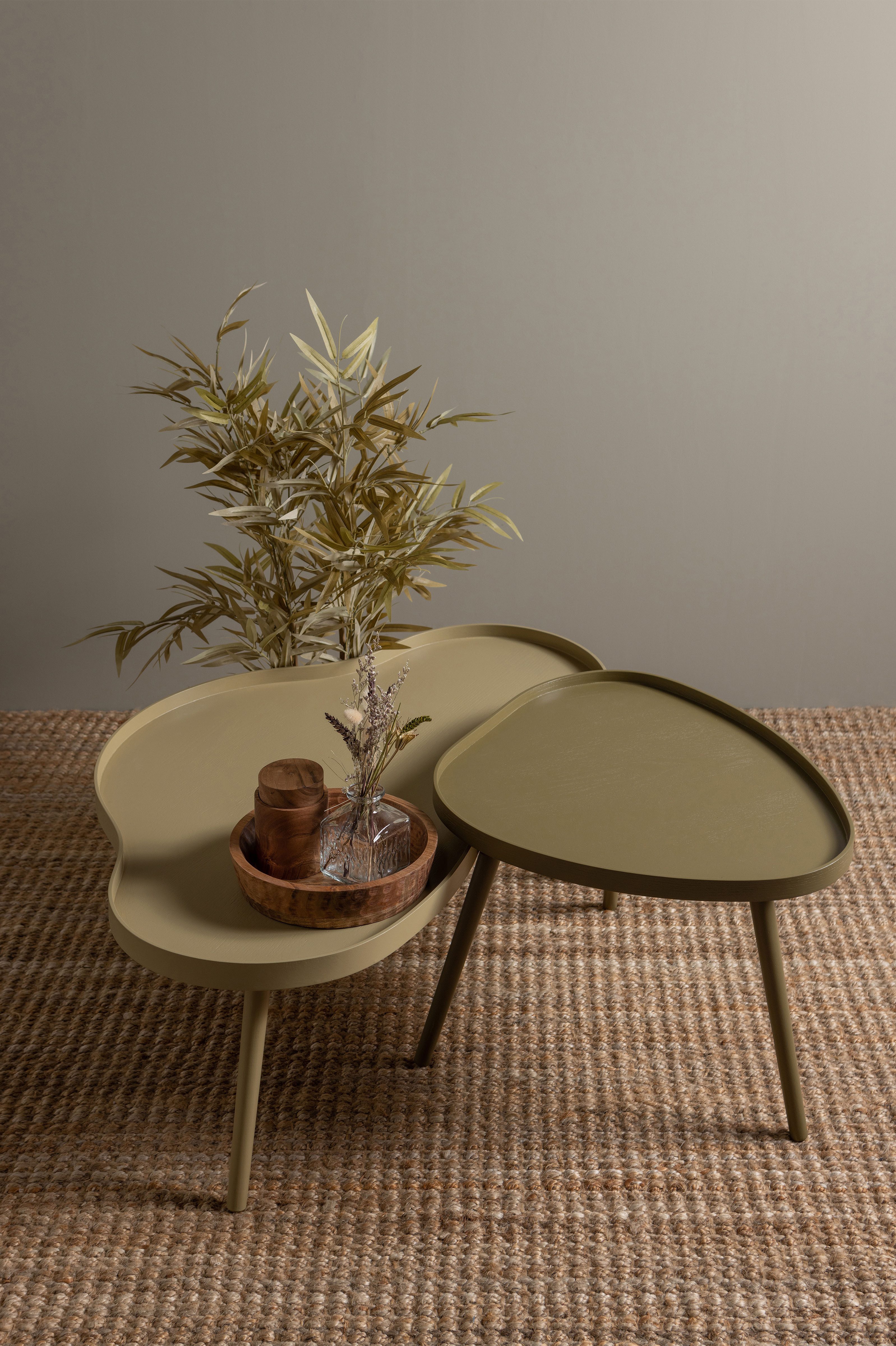 WOOOD Beistelltisch Mae aus MDF und Kiefernholz mit umlaufender Randerhöhung 100x58x35 cm, Rand 2 cm hoch, Tragkraft 5 kg, Beine konisch von Ø3 auf Ø1,5 cm