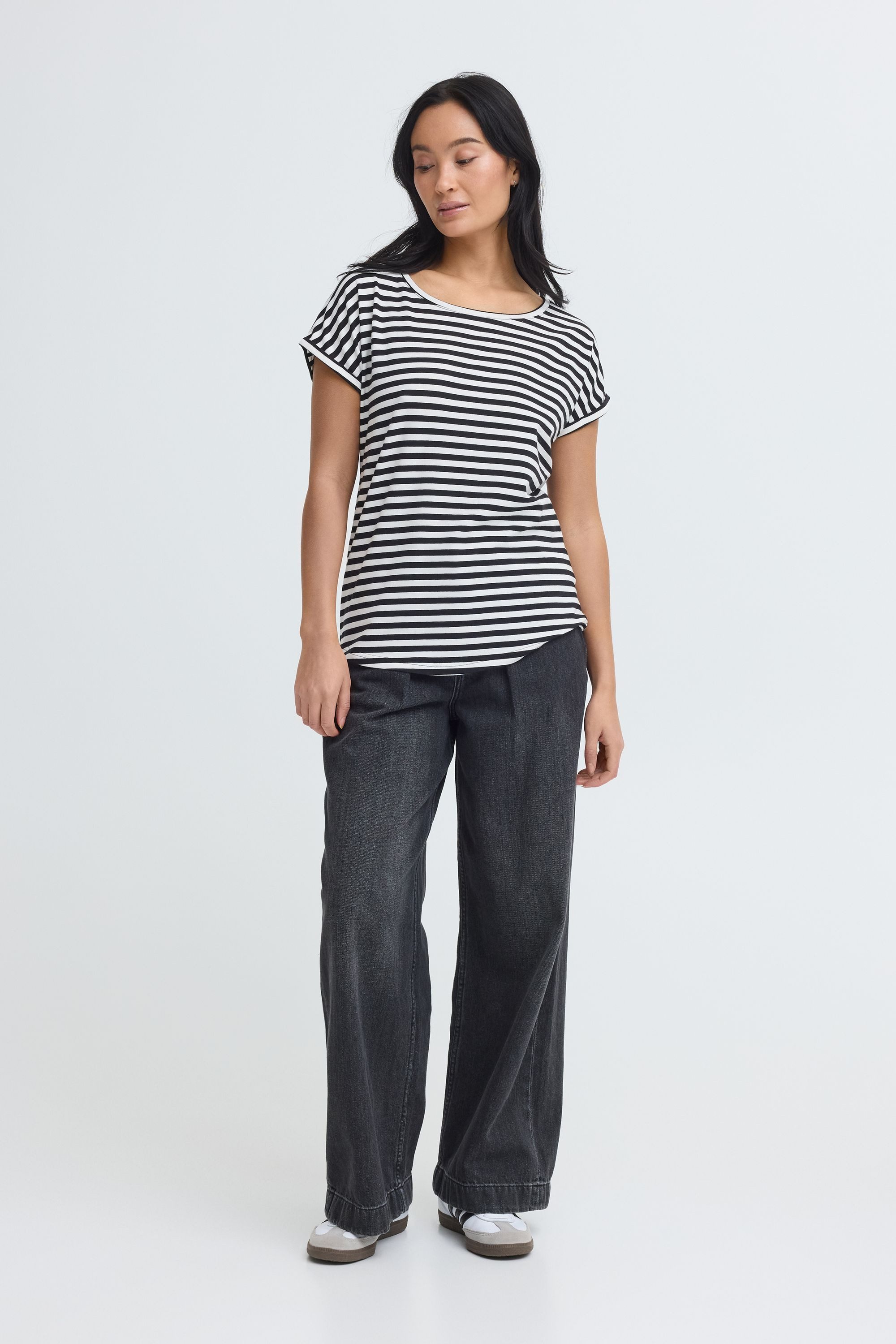 OXMO Rundhalsshirt OXNPubby Basic T-Shirt