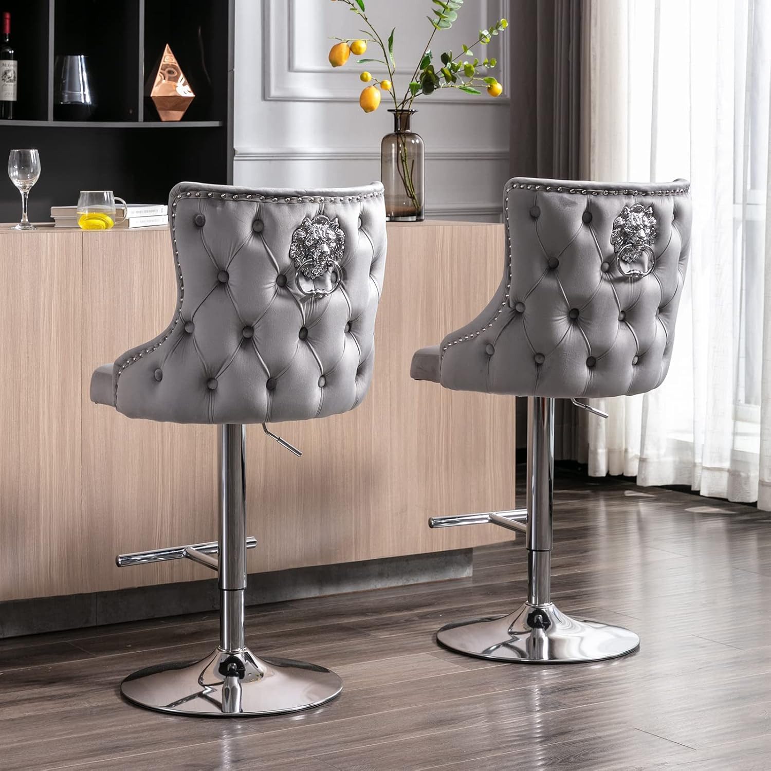 CHAIRUS Barhocker höhenverstellbarer Thekenhocker mit Löwenkopf-Dekor für Küche & Bar (2 St), 2er Set drehbarer Barstühle mit Samtbezug und Lehne