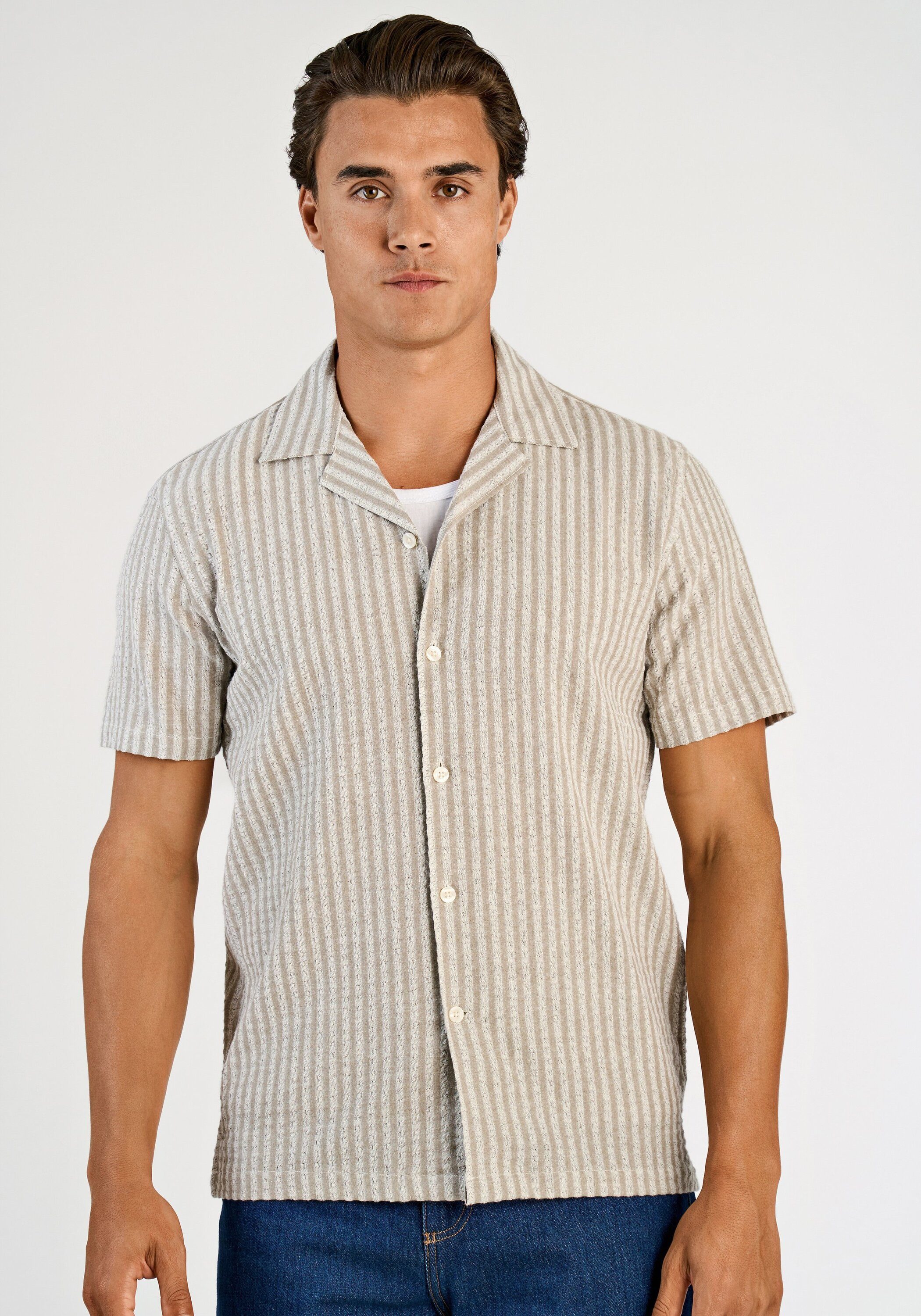 LINDBERGH Kurzarmhemd Freizeithemd (Kurzarm) Relaxed Fit