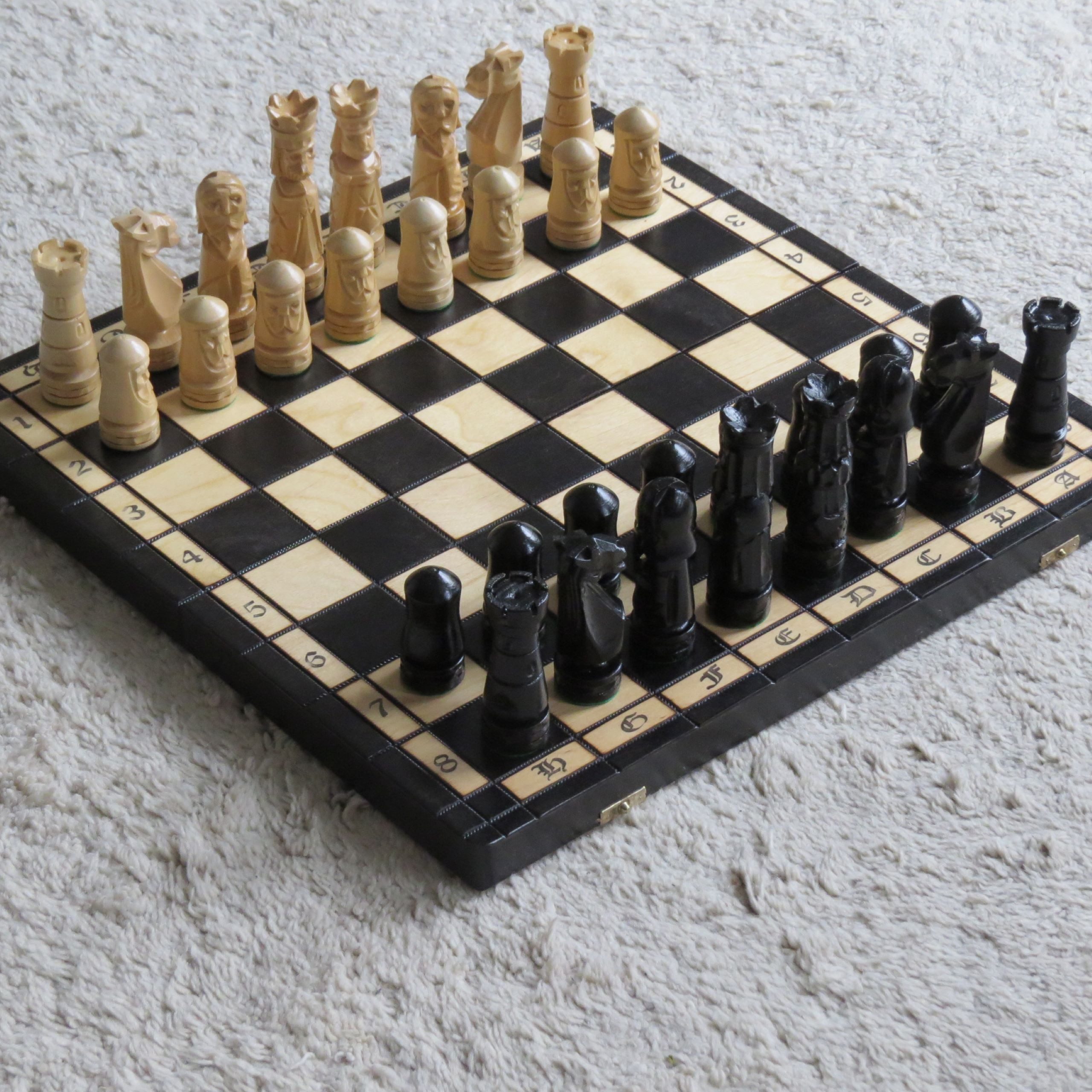 Holzprodukte Spiel, Schach Geschnitzt 50 x 50 cm Schachspiel Holz Geschnitzt NEU schwarz