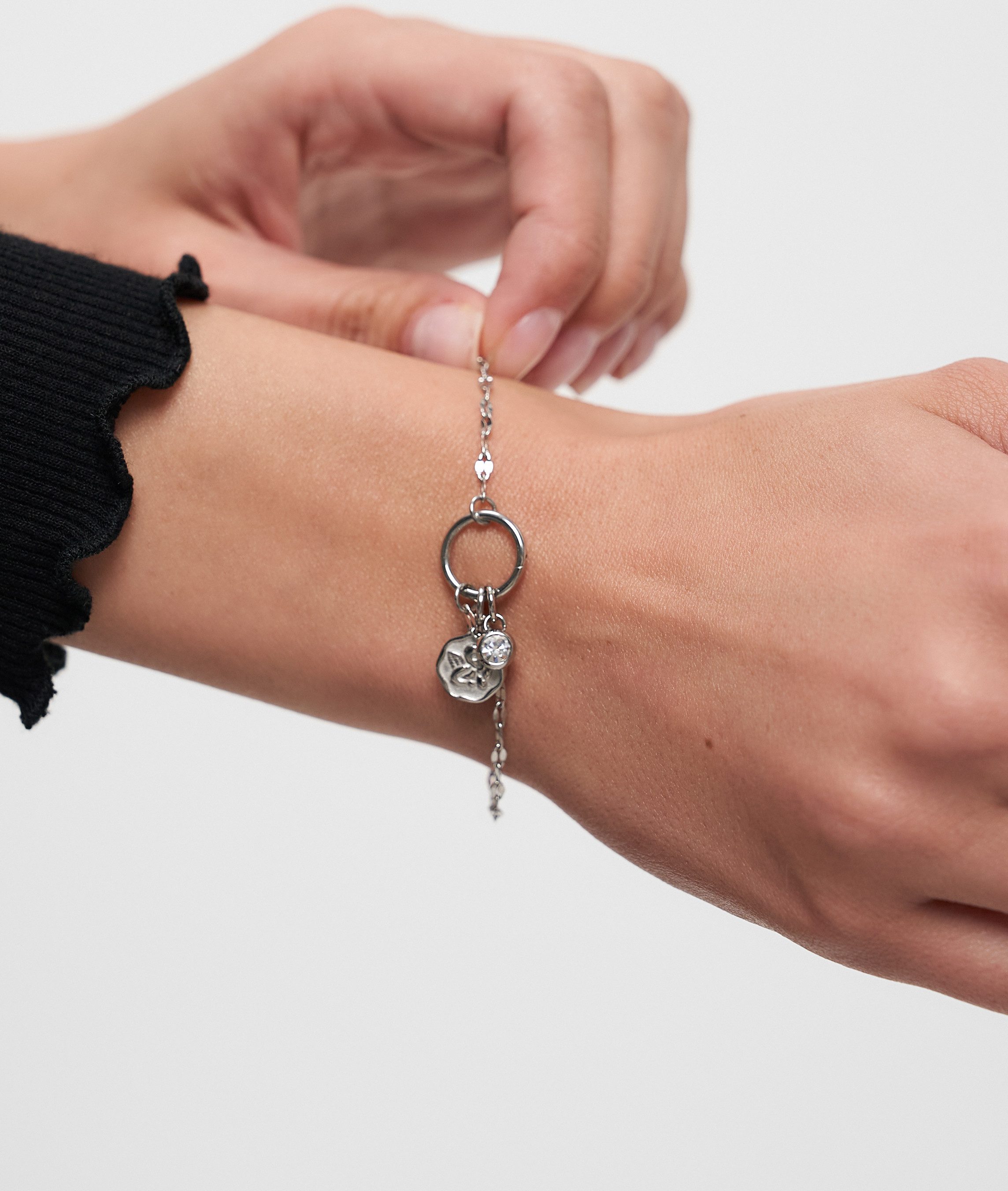 Tamaris Charm-Armband Schmuck Geschenk Edelstahl Charm Armkette Lip Chain