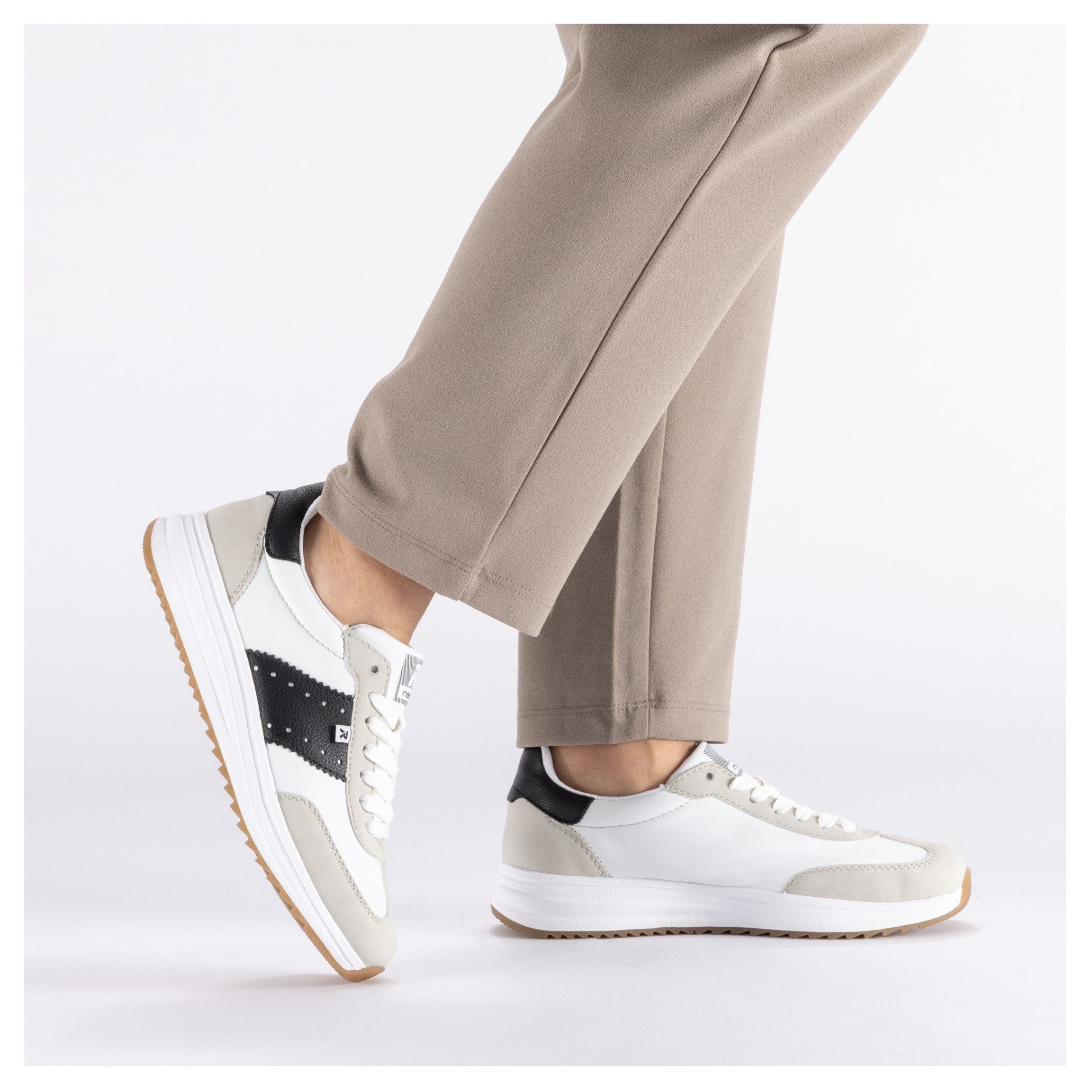 Rieker Sneaker Schnürschuh, Halbschuh, Freizeitsneaker mit Kontrastbesätze